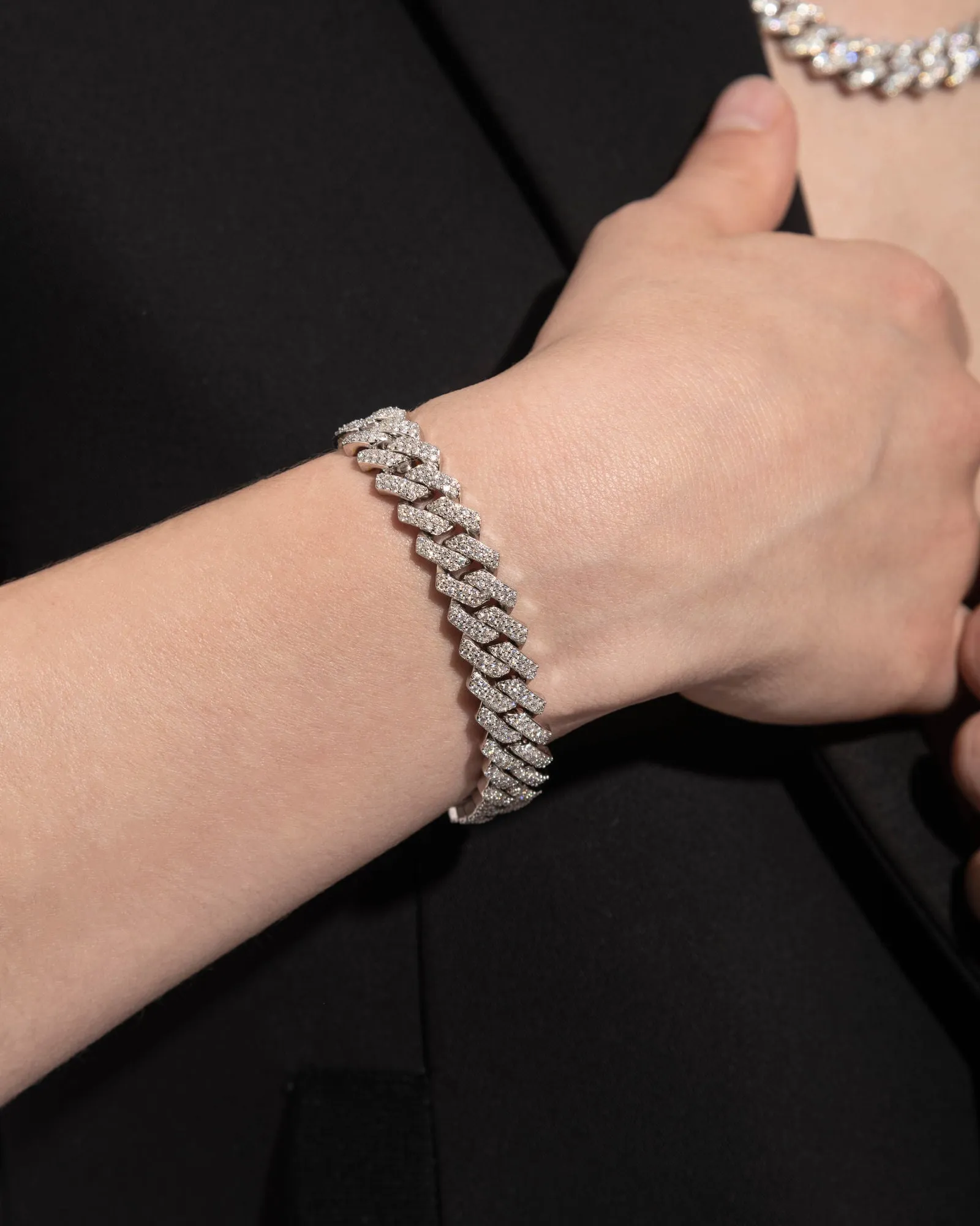 10mm Prong Pavé Rhodium coated Silver Bracelet w. Moissanite