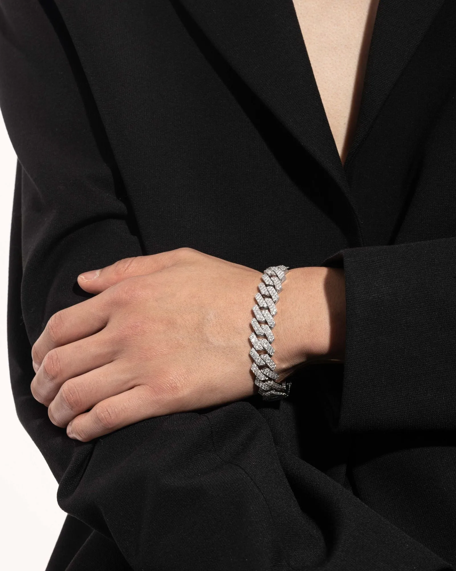 14mm Prong Pavé Rhodium coated Silver Bracelet w. Moissanite