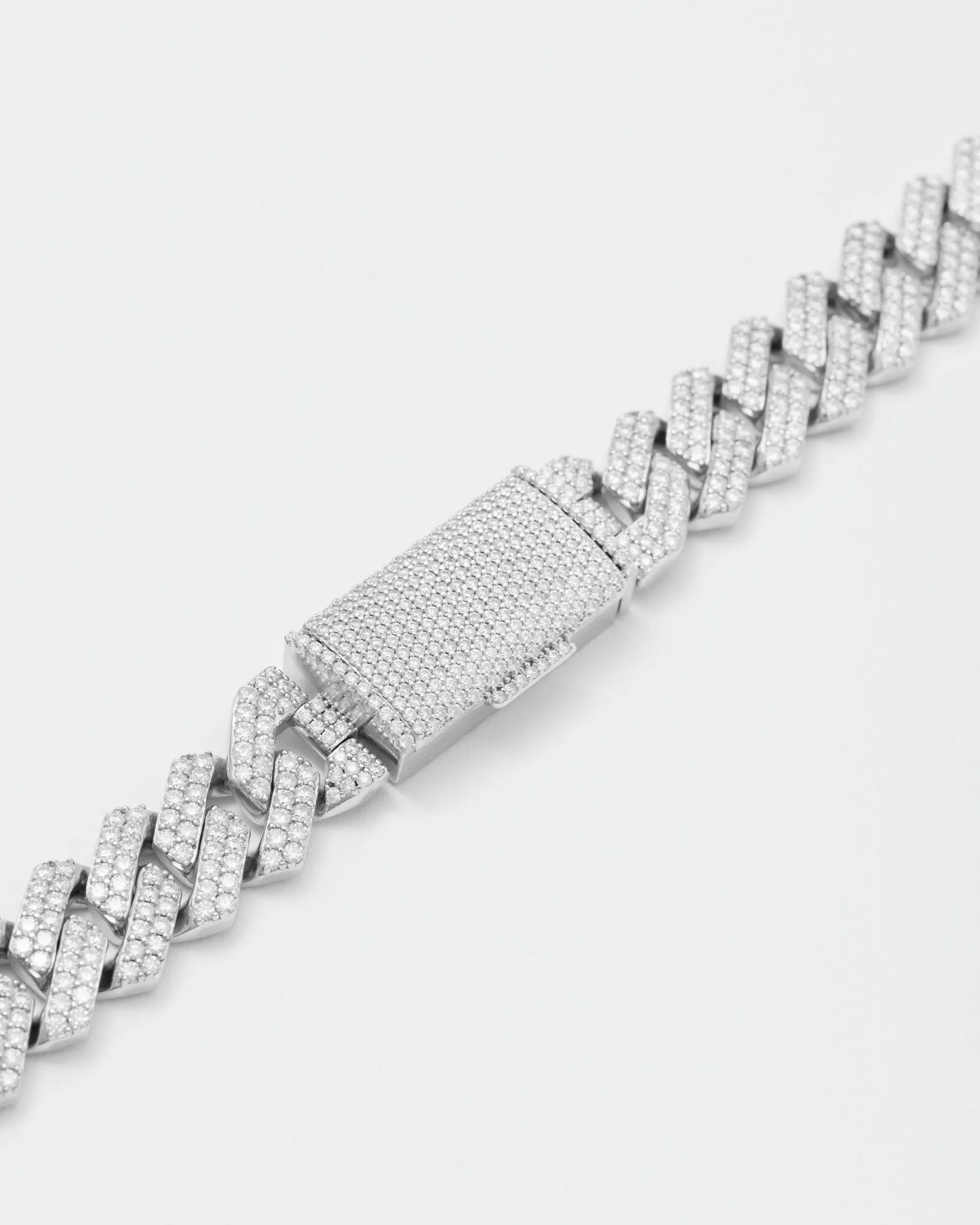 14mm Prong Pavé Rhodium coated Silver Bracelet w. Moissanite