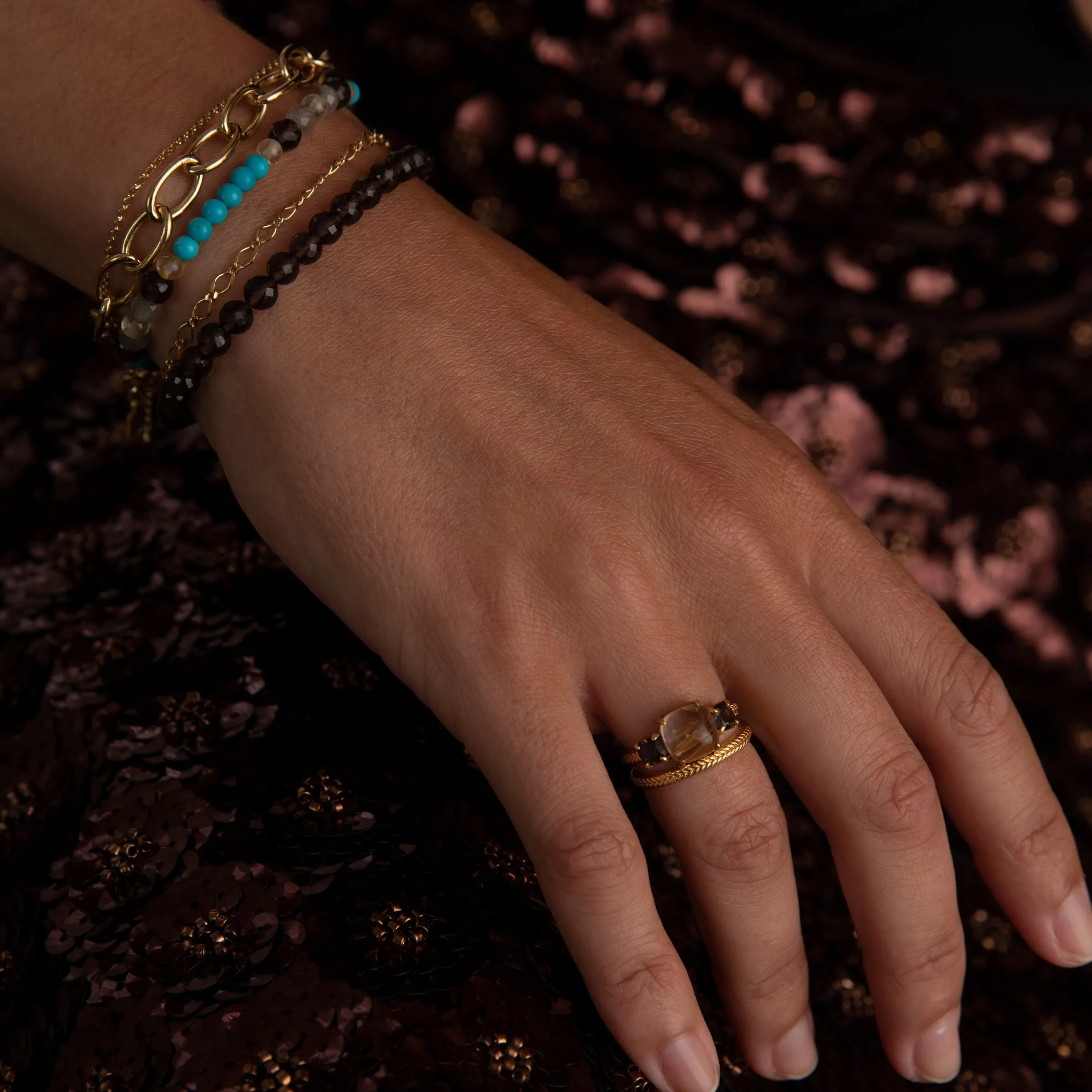 18K Gold Plated Bracelet w. Quartz