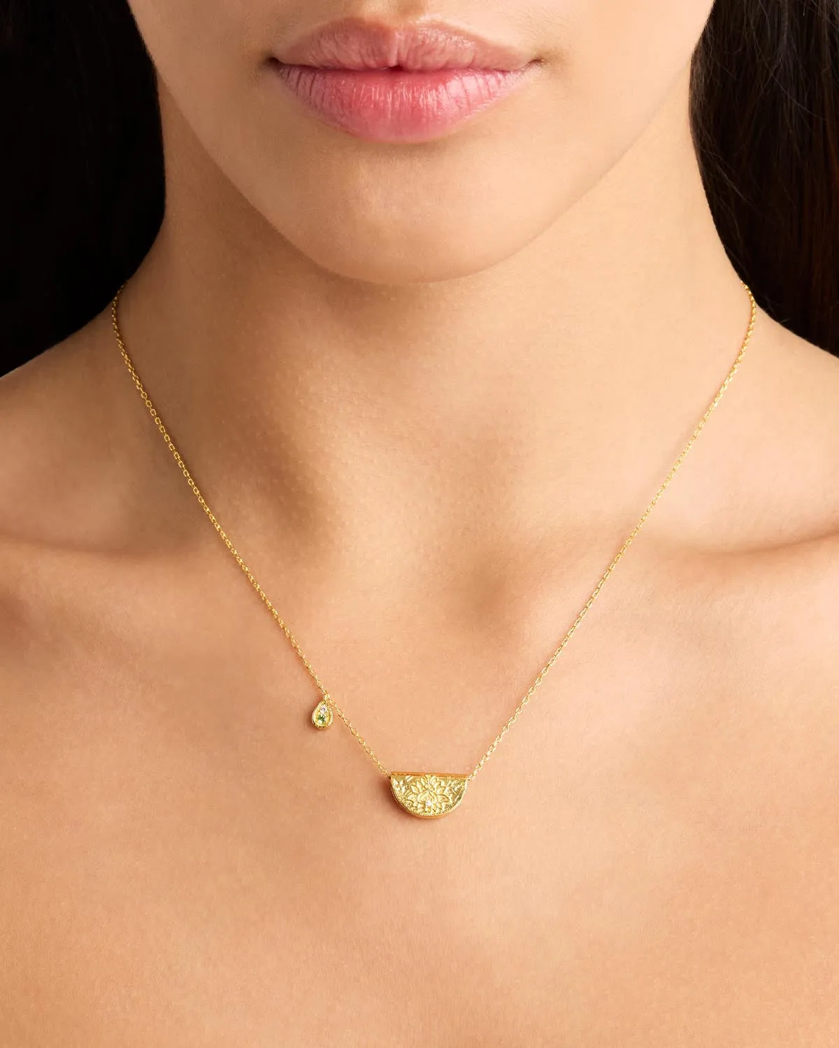 18k Gold Vermeil Lotus Birthstone Necklace - August - Peridot Bycharlotte