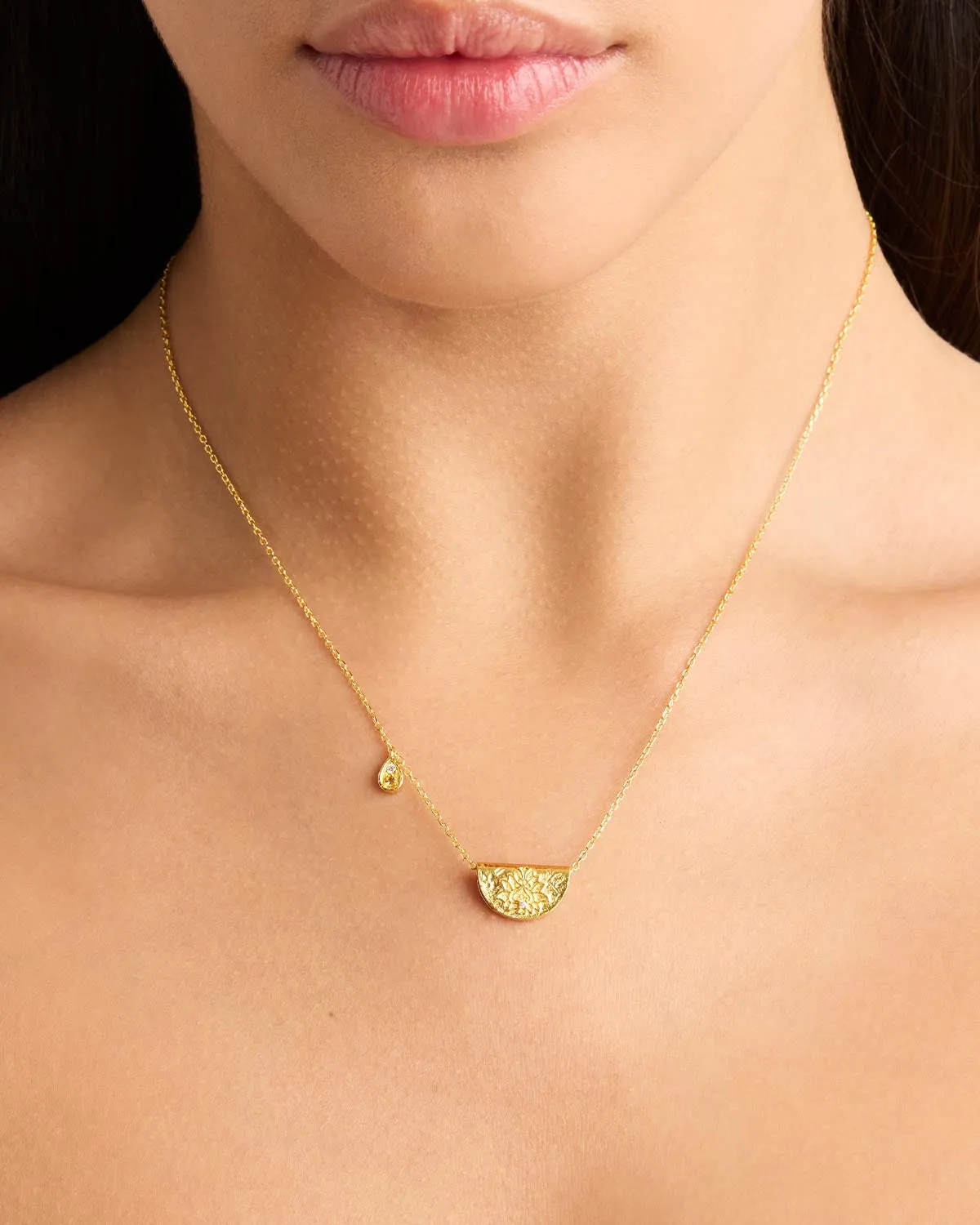 18k Gold Vermeil Lotus Birthstone Necklace - November - Citrine Bycharlotte