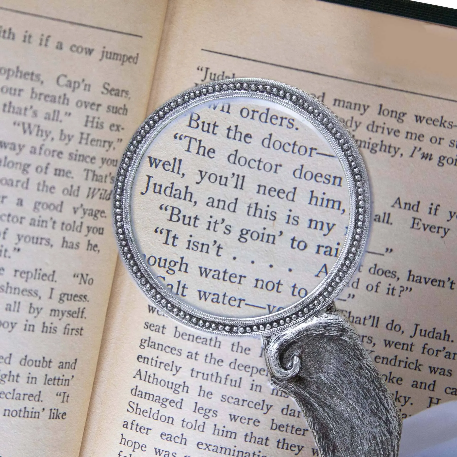 1928 Jewelry Light Sapphire Blue Crystal Cat Handheld Magnifying Glass - Magnification Power 1-2X 1928 Jewelry