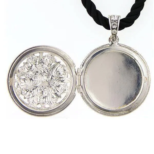 2028 Jewelry Flower & Stars Crystal Round Locket Necklace 18" 1928 Jewelry