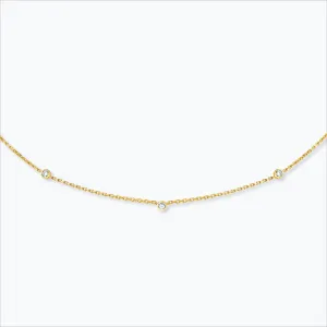 3 Stone 18K Gold Necklace w. Diamond