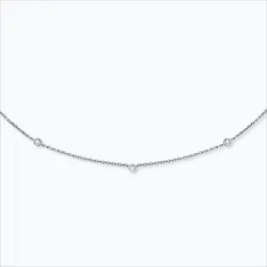 3 Stone 18K White Gold Necklace w. Diamond
