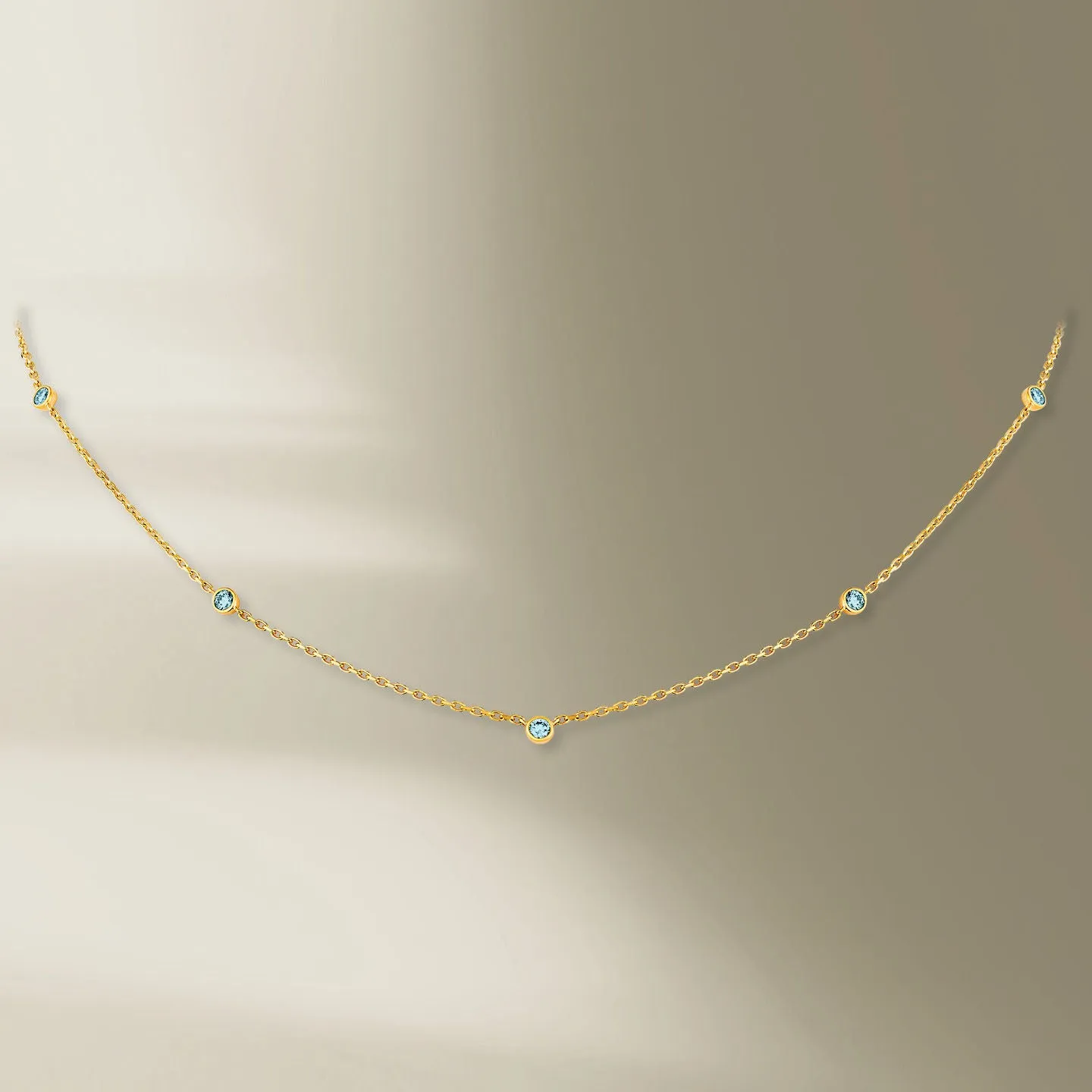 5 Stone 18K Gold Necklace w. Aquamarine