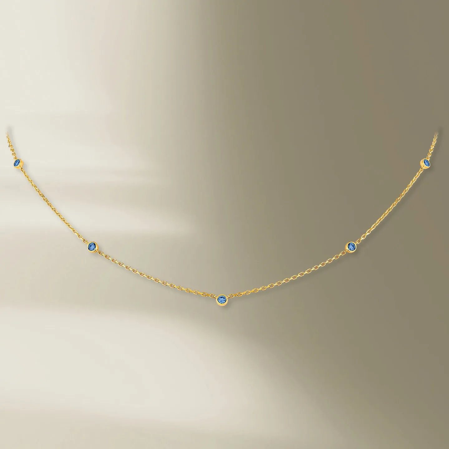 5 Stone 18K Gold Necklace w. Blue Sapphires