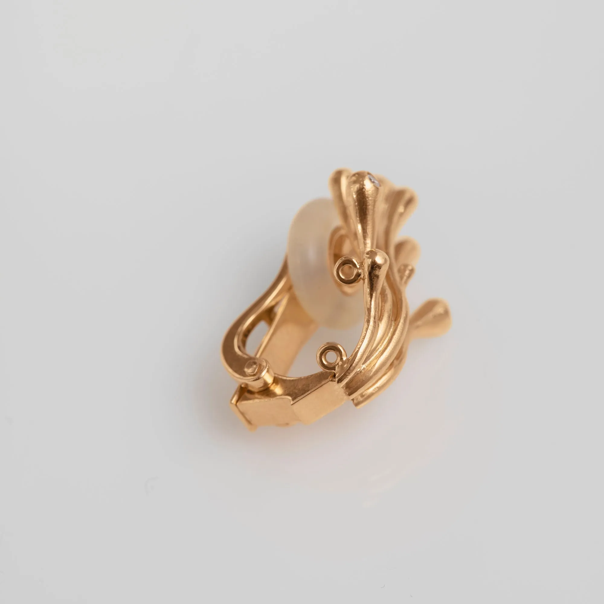 BoHo Small 18K Gold Clip-on Earring w. Diamonds