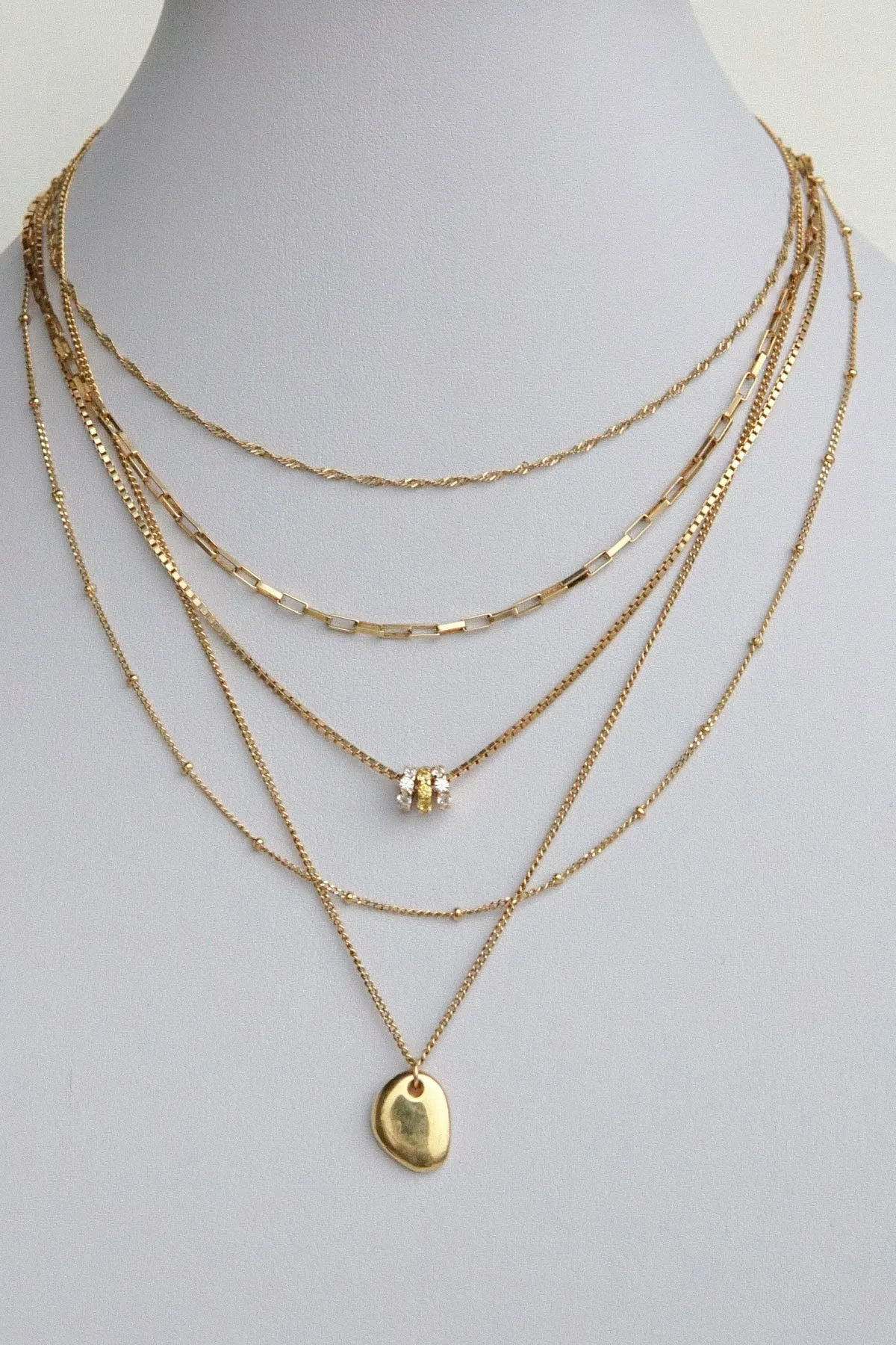 Choker gold plated (36cm) Wildthings Collectables