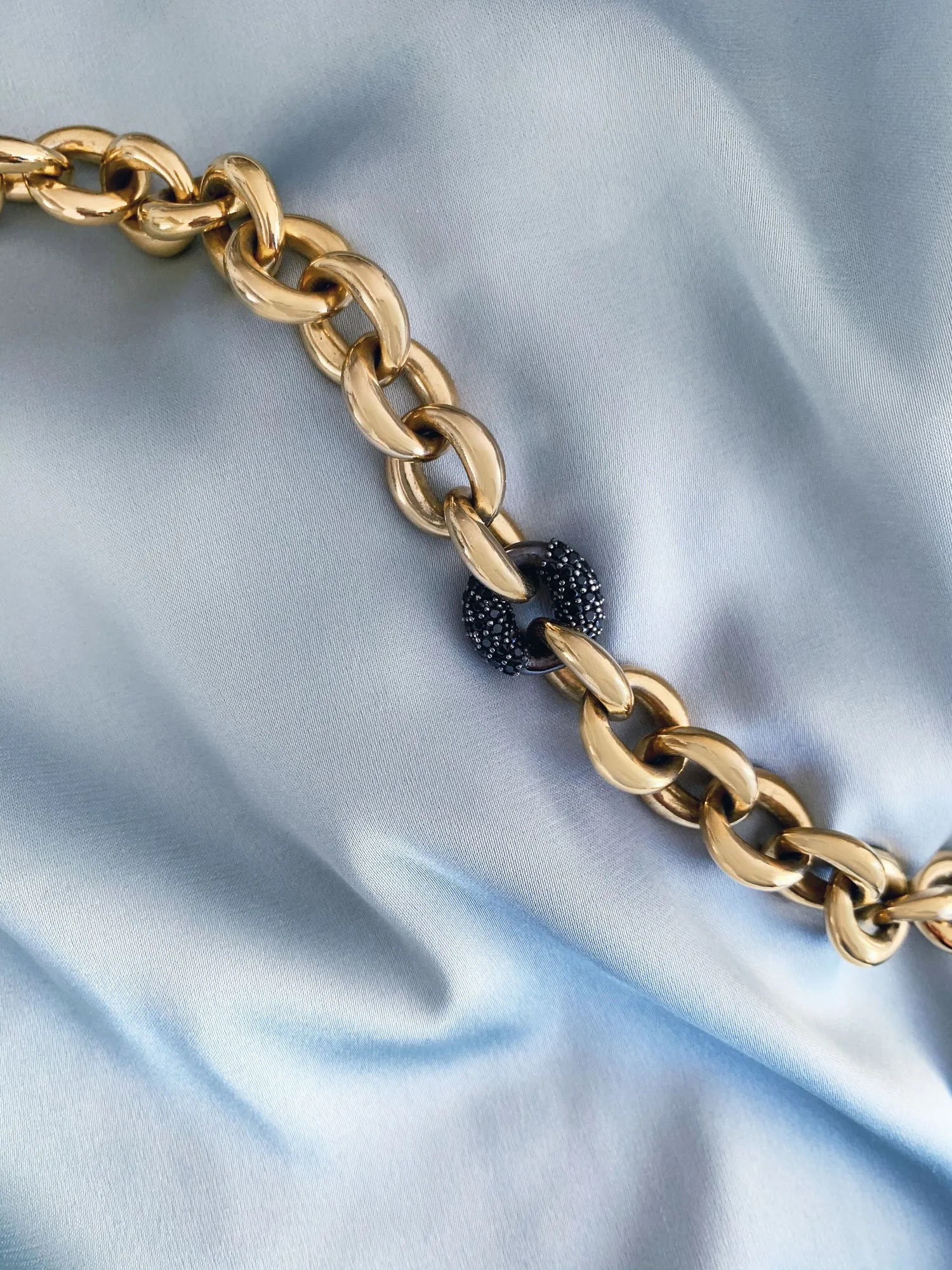 Chunky Link Gold Plated Necklace w. Spinel