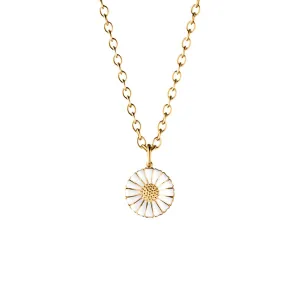Daisy 18 mm Gold Plated Necklace