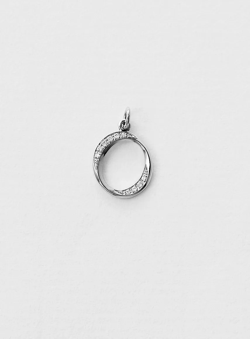Diamond Letter O 18K Whitegold Necklace or Pendant w. Diamond