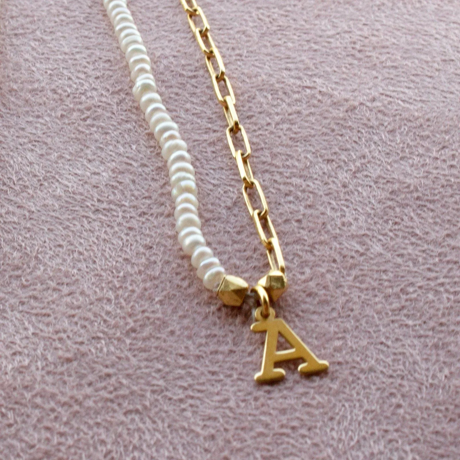 Diva 18K Gold Plated Necklace w. Pearls