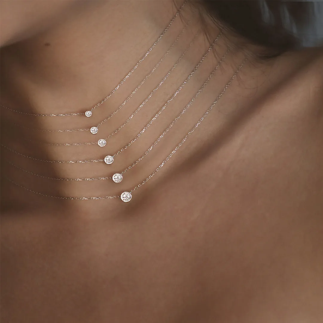Dot 18K White Gold Necklace w. Diamond