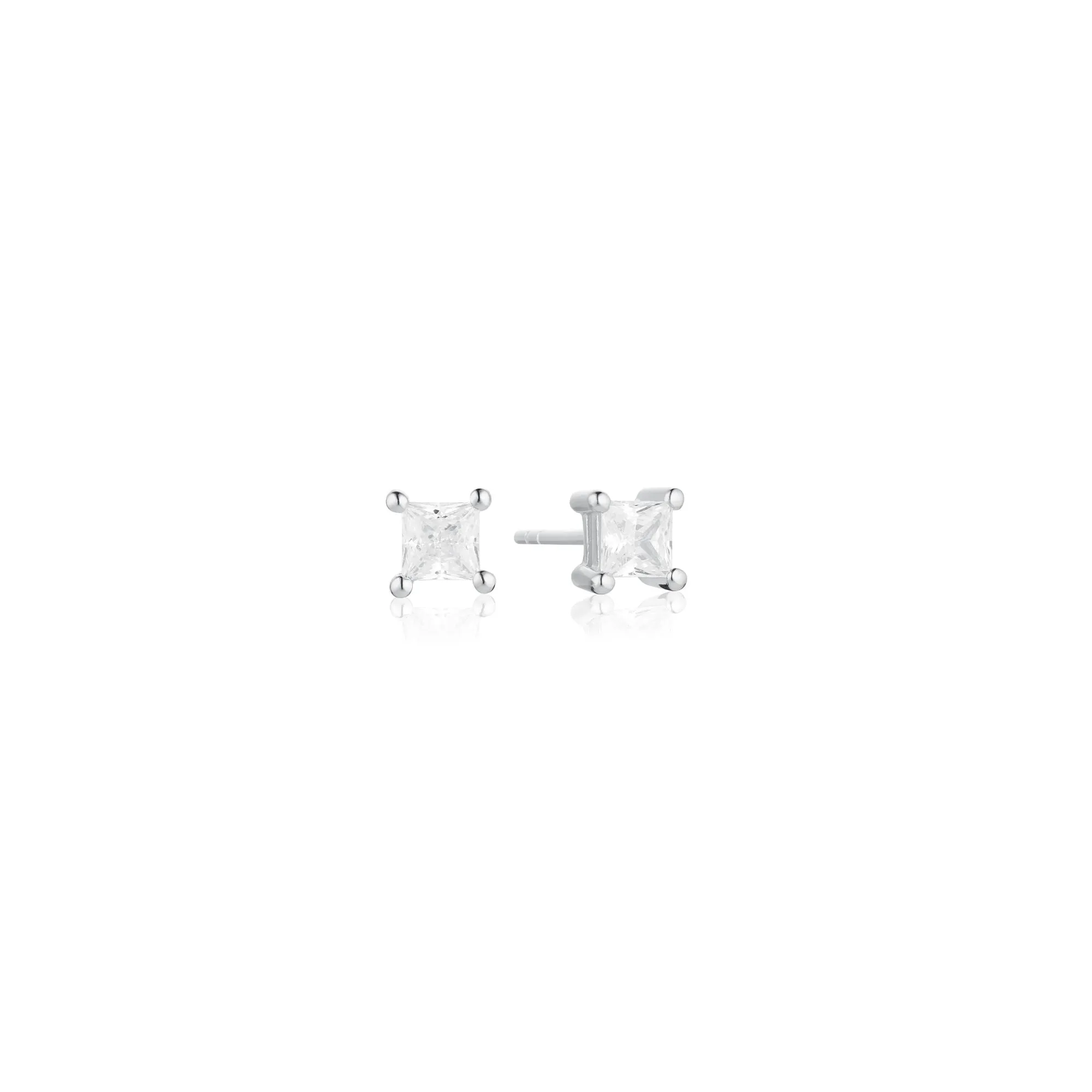 Ellera Silver Studs w. Zirconia