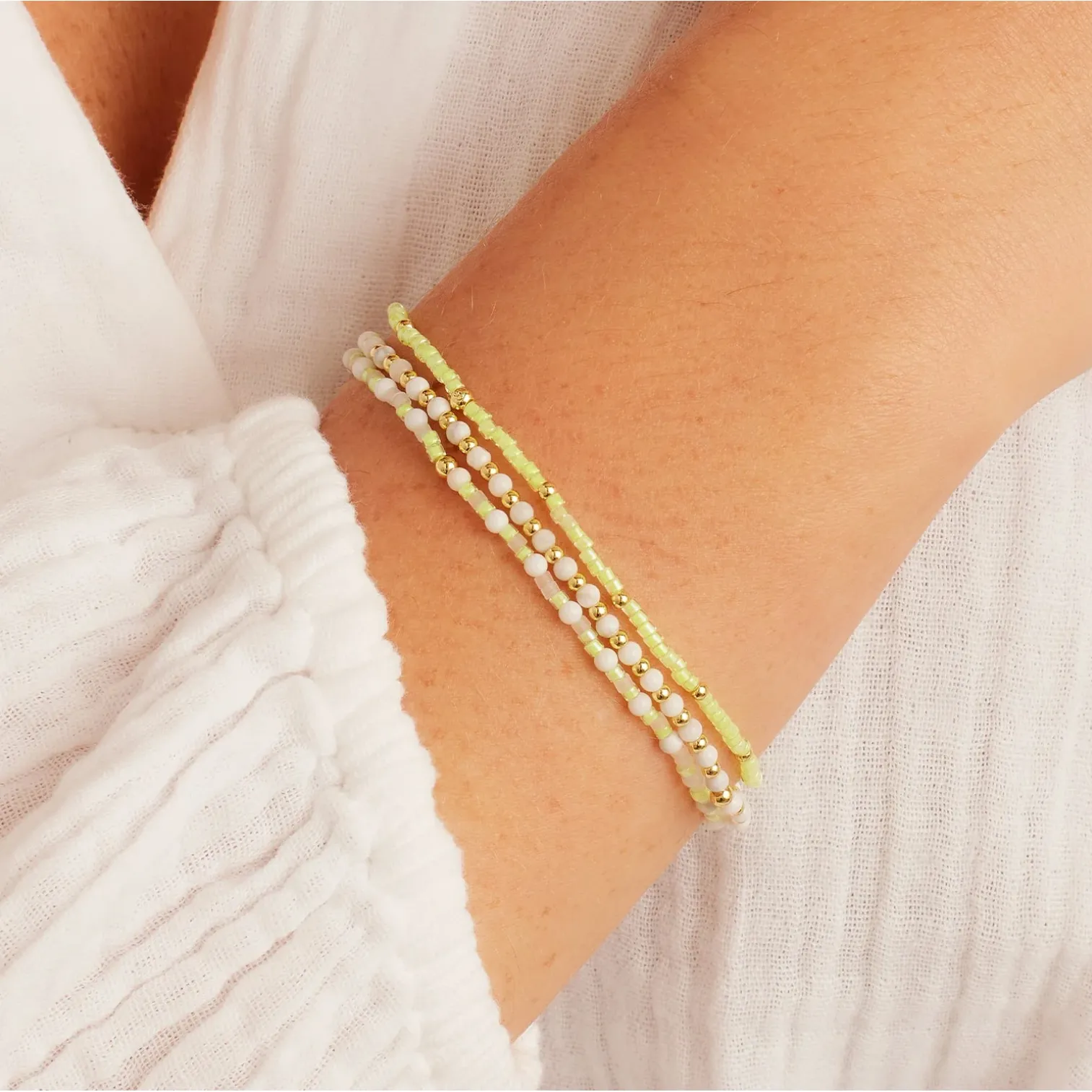 Gorjana Poppy Howlite Bracelet Set