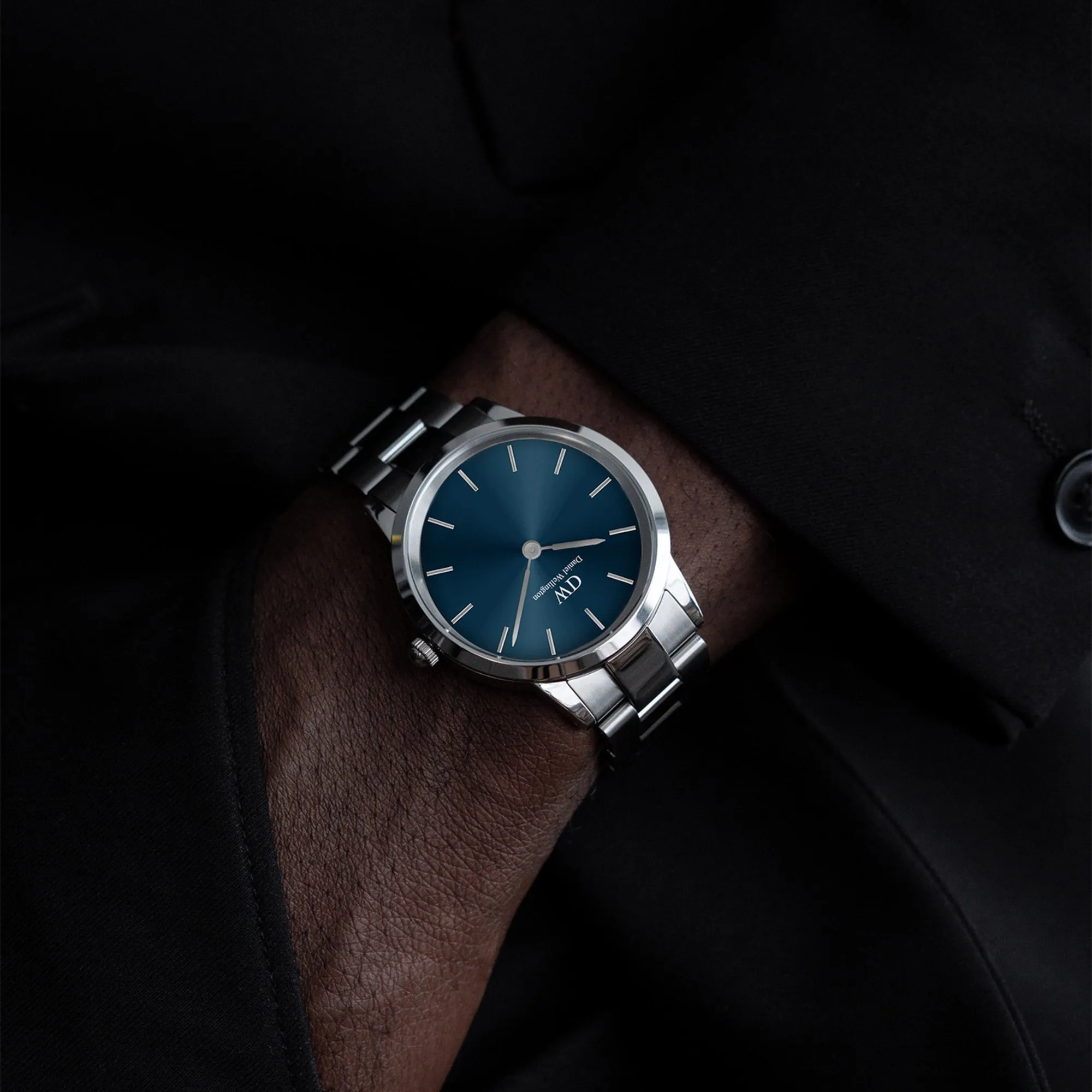 Iconic Link Arctic Silver Daniel Wellington