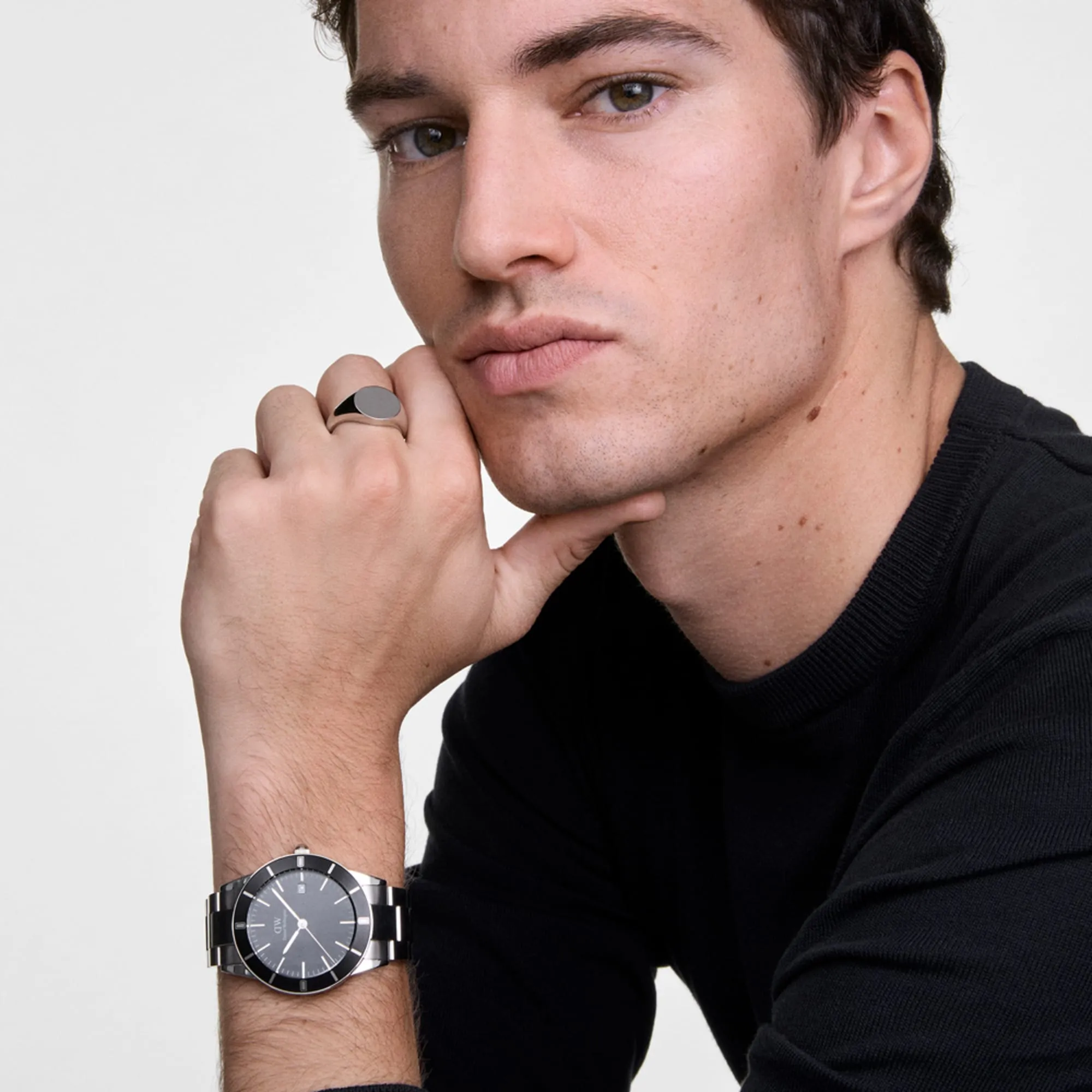 Iconic Paradigma Link Black Enamel Daniel Wellington