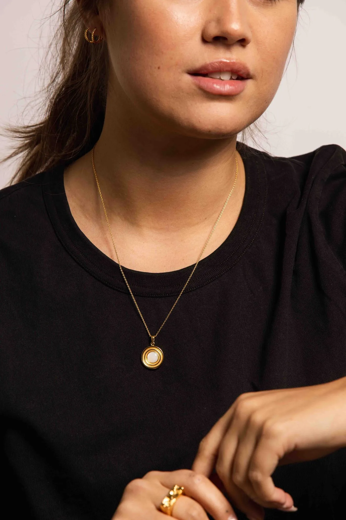 IX Anker 22K Gold Plated Pendant w. Moonstone
