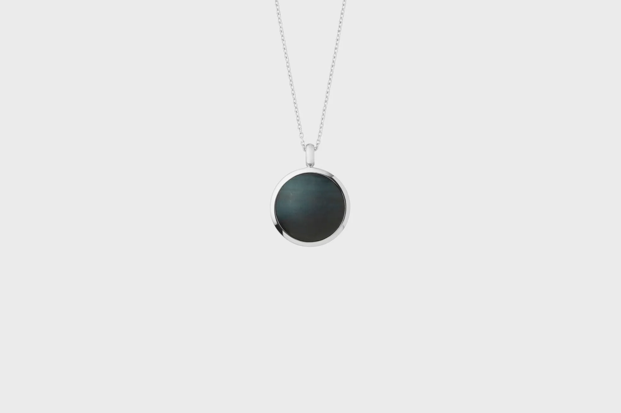 IX Round Hawks Eye Pendant
