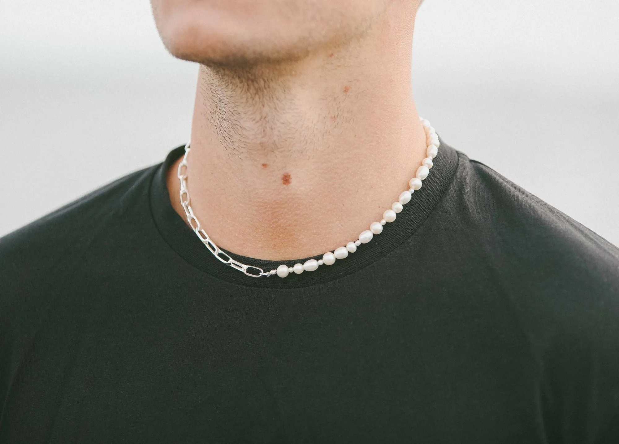 IX Uniqio Pearl Necklace