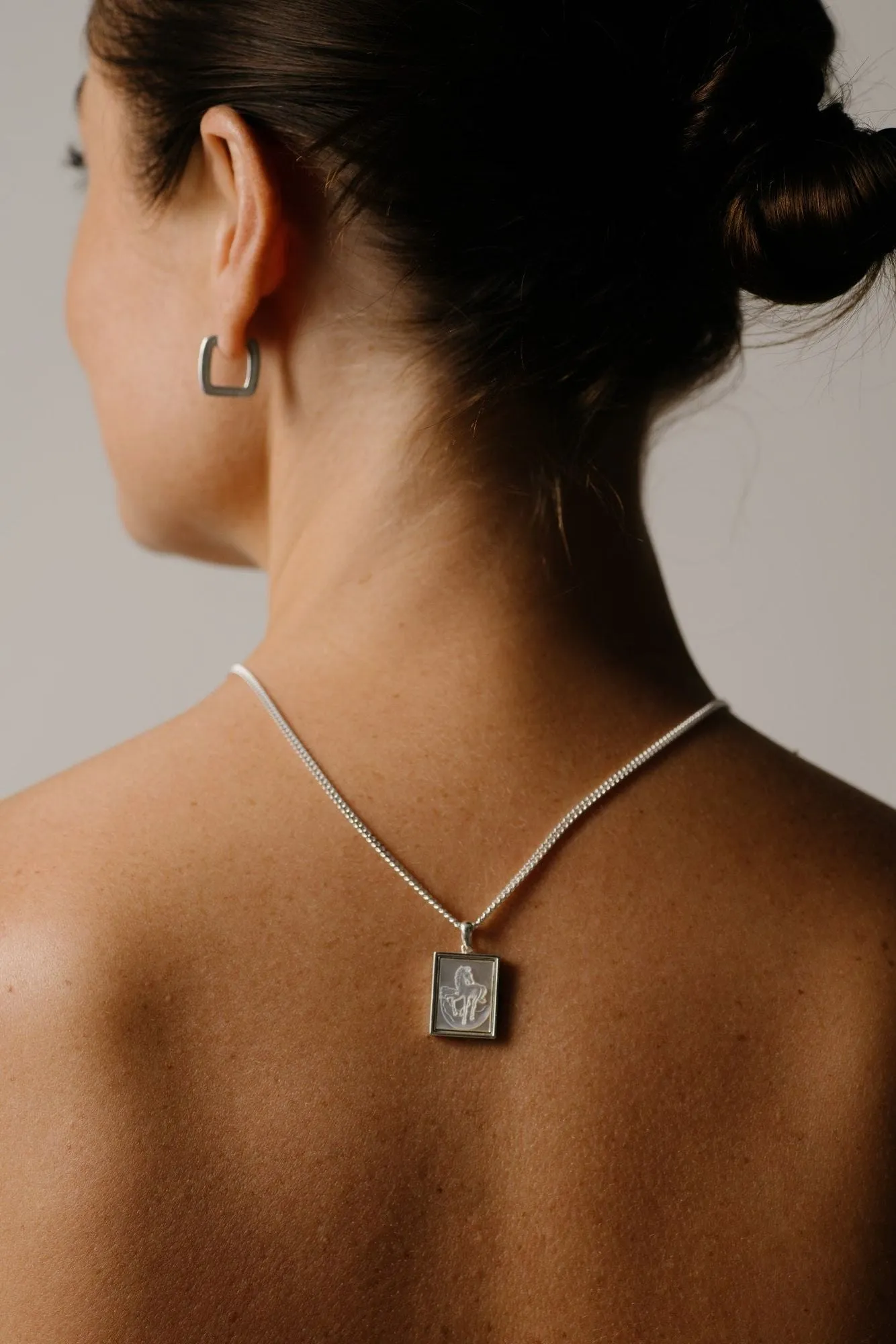 IX Valor Pendant