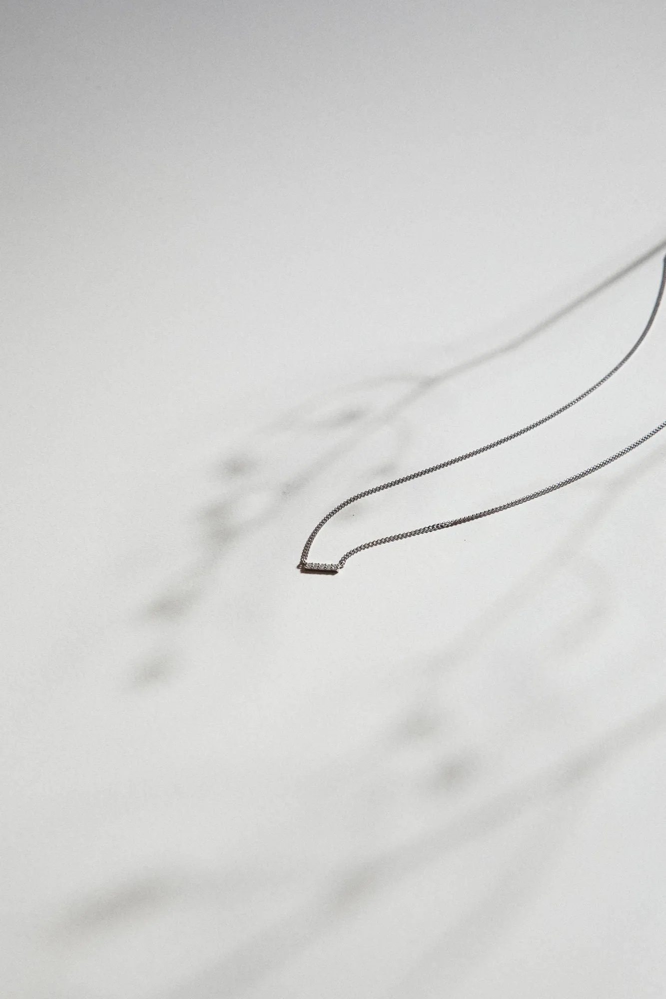 Line 18K Gold Necklace w. Lab-Grown Diamonds