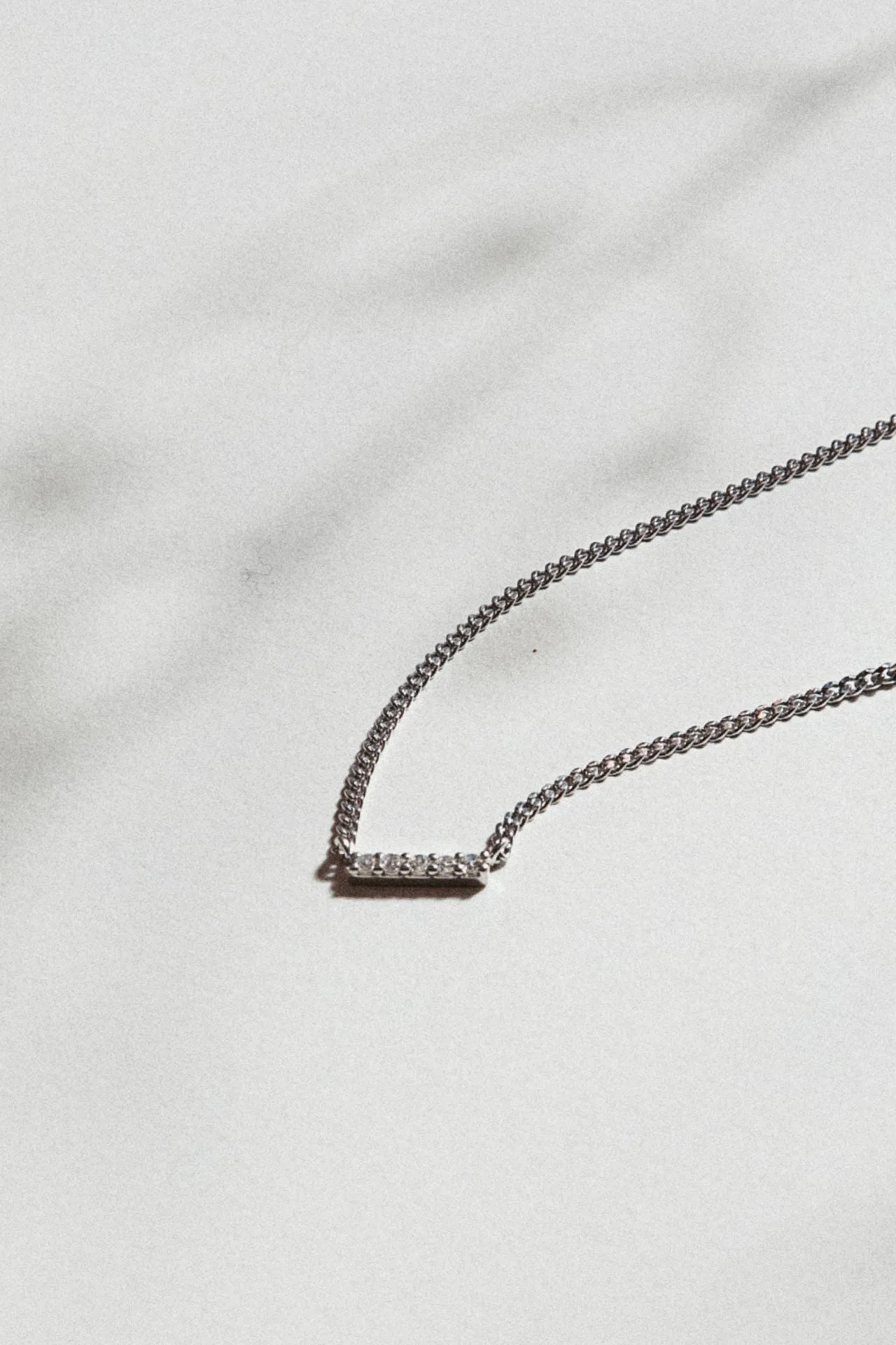 Line 18K Gold Necklace w. Lab-Grown Diamonds