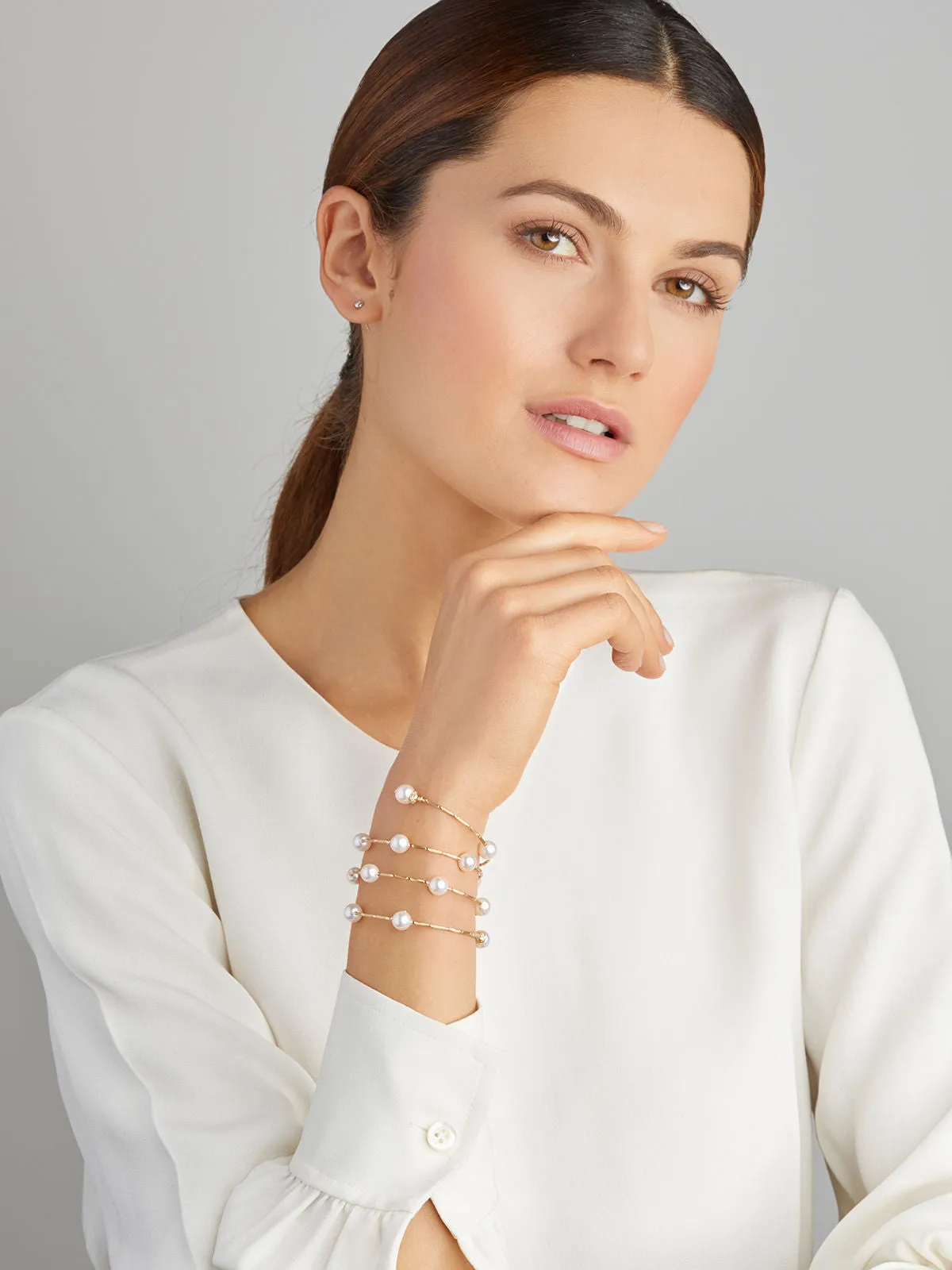 Luxurious Wrap 18K Gold Bracelet w. Akoya Pearls