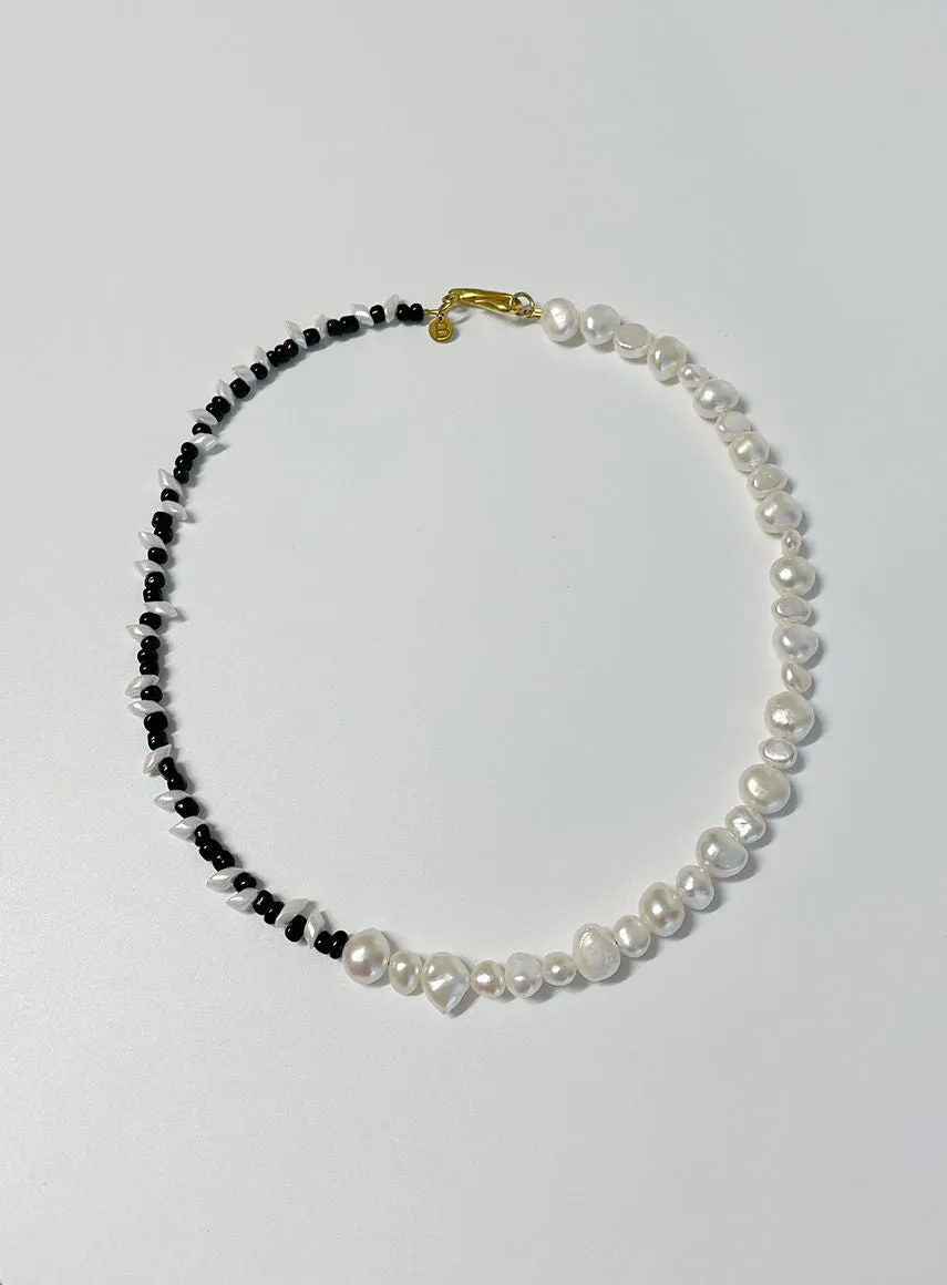 Mixed Pearl Ocra Gold Plated Necklace w. Pearls