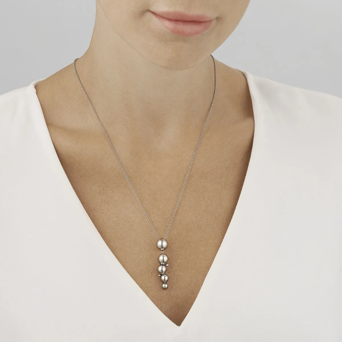 Moonlight Grapes small hanging pendant Silver Necklace