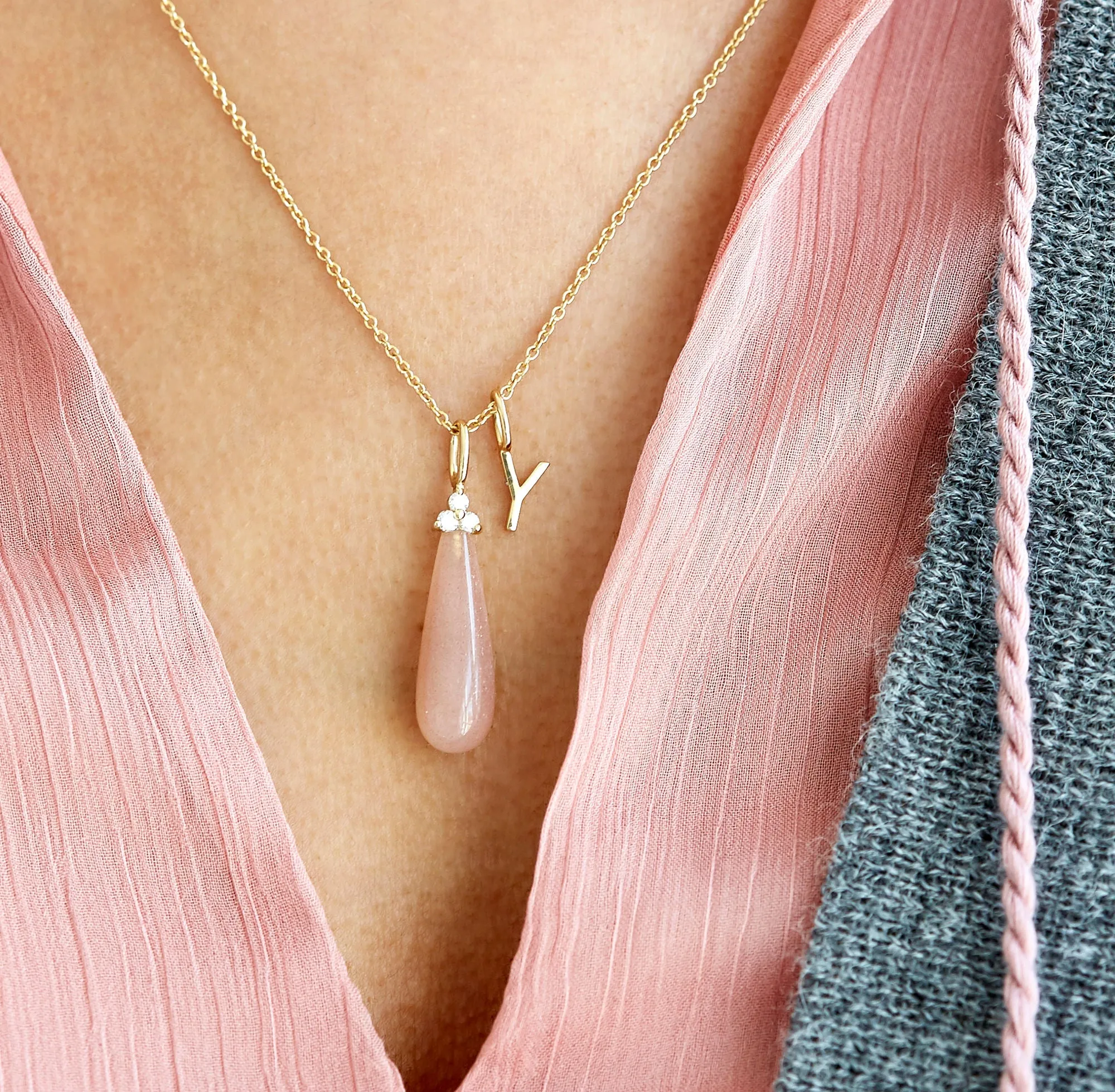 My Y 18K Gold Pendant w. Diamond