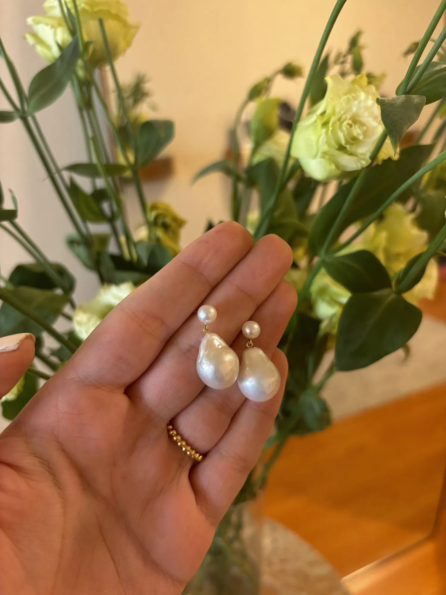 Pearl Duo 18K Gold Drop Earrings w. Pearls