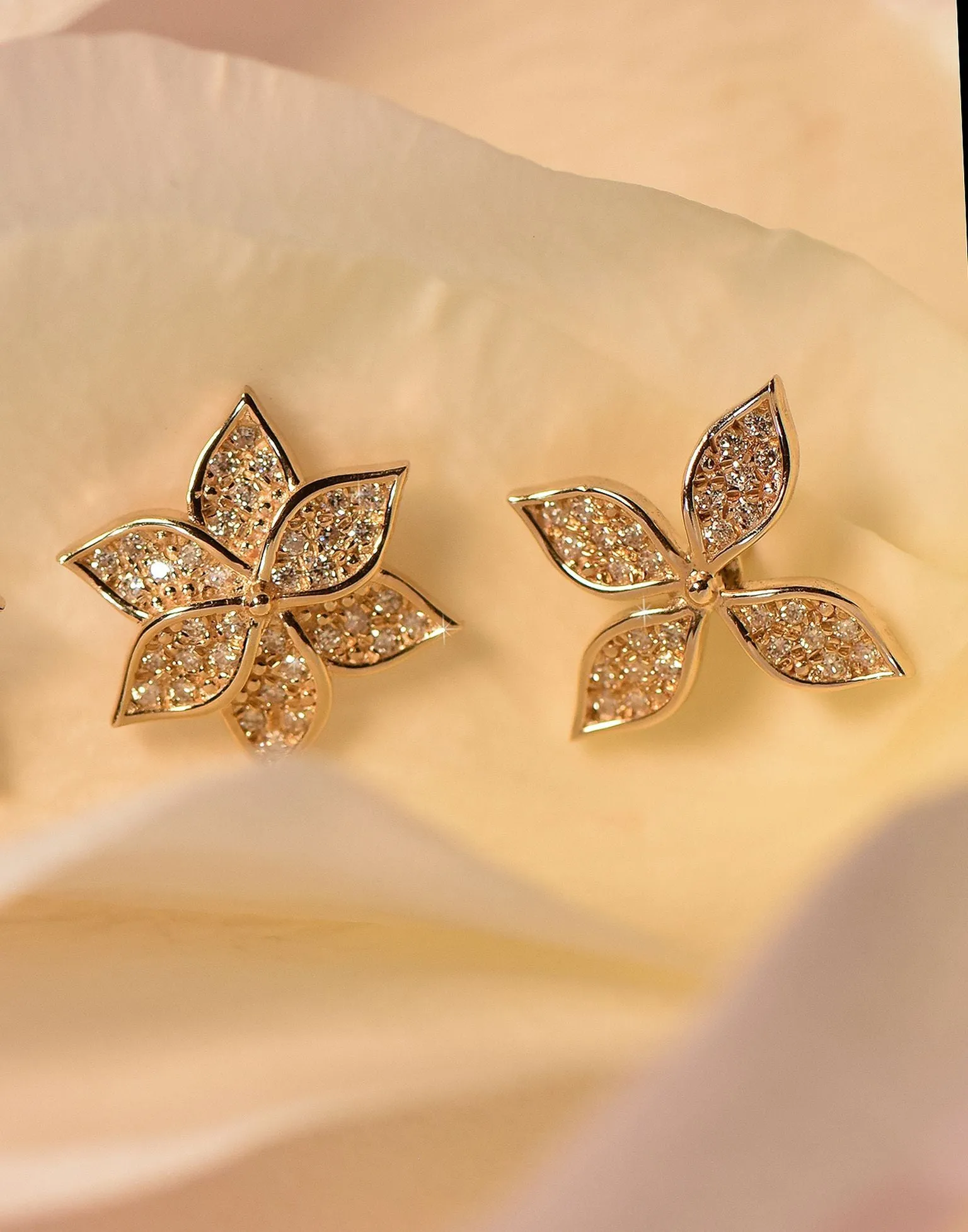 Petal Totem Water Lily 14K Gold Necklace w. Diamonds