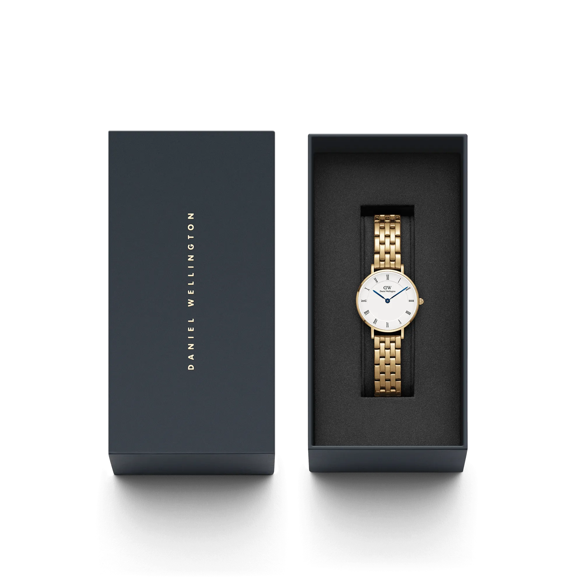 Petite Roman Numerals 5-Link Gold Daniel Wellington