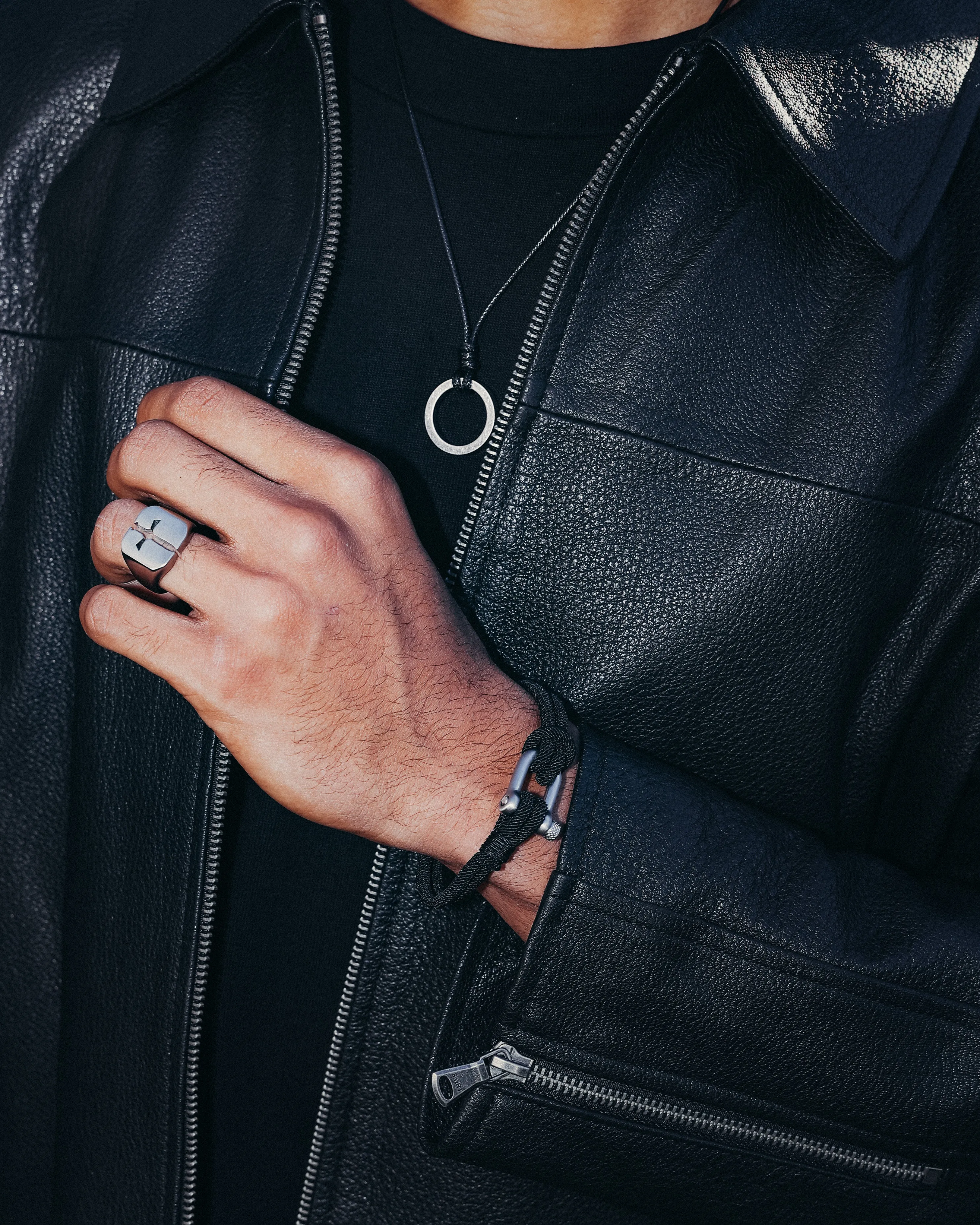 Saint Morta Carabiner Bracelet Black