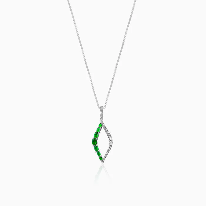 Silver Remarkable Pendant With Link Chain Giva