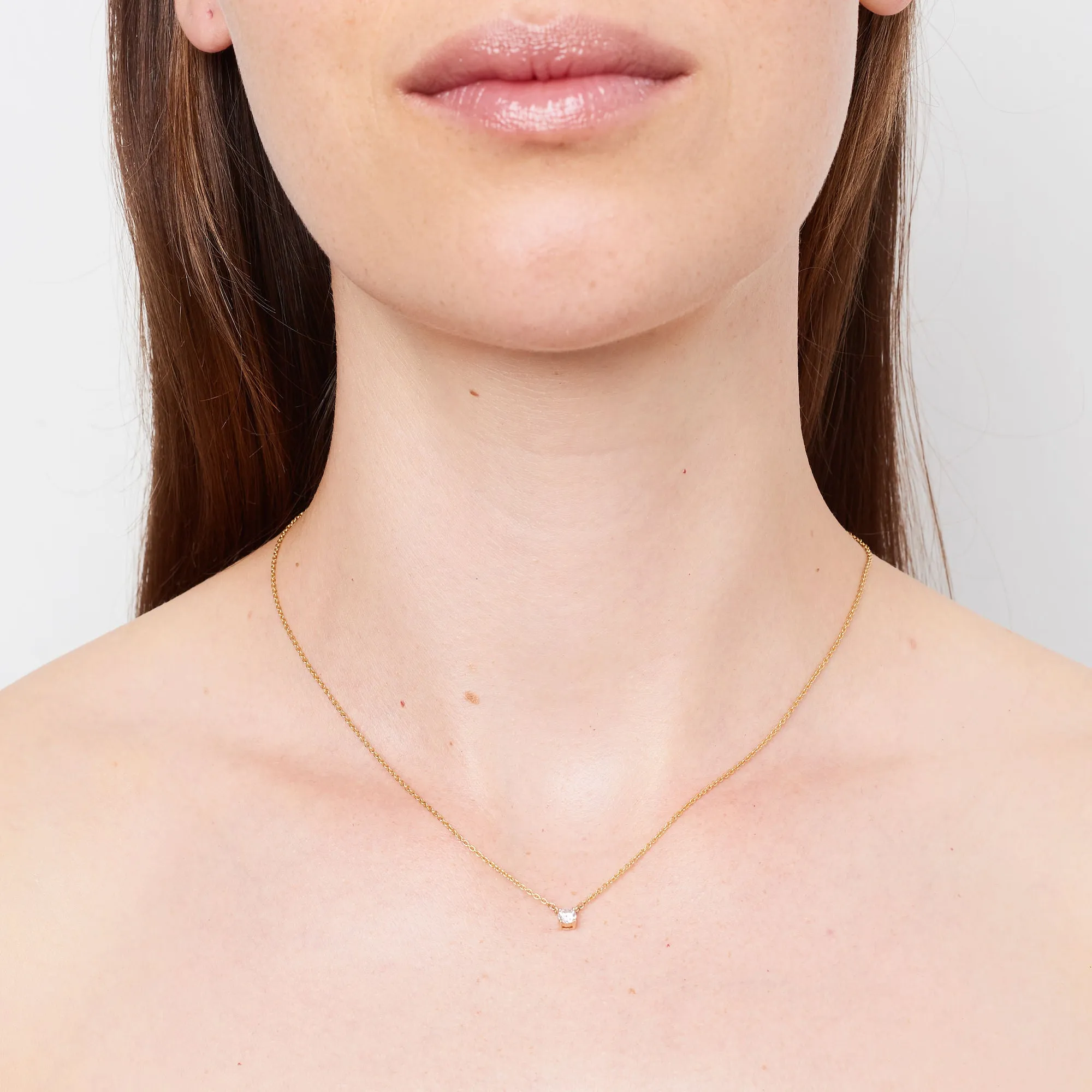 Solitaire 14K Gold Necklace w. Diamond
