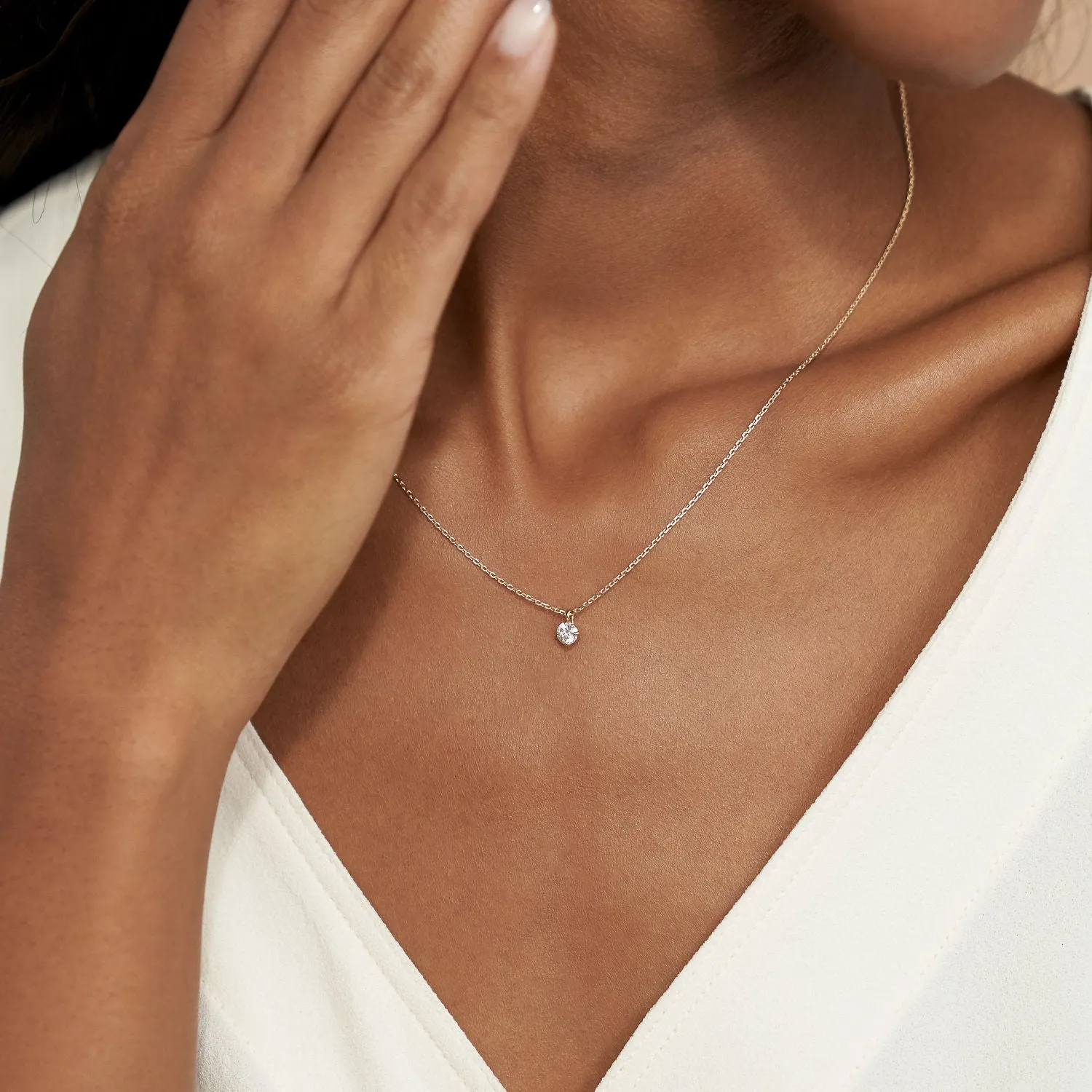 Solitaire Hanging Round Brilliant 14K Rosegold Necklace w. Lab-Grown Diamond