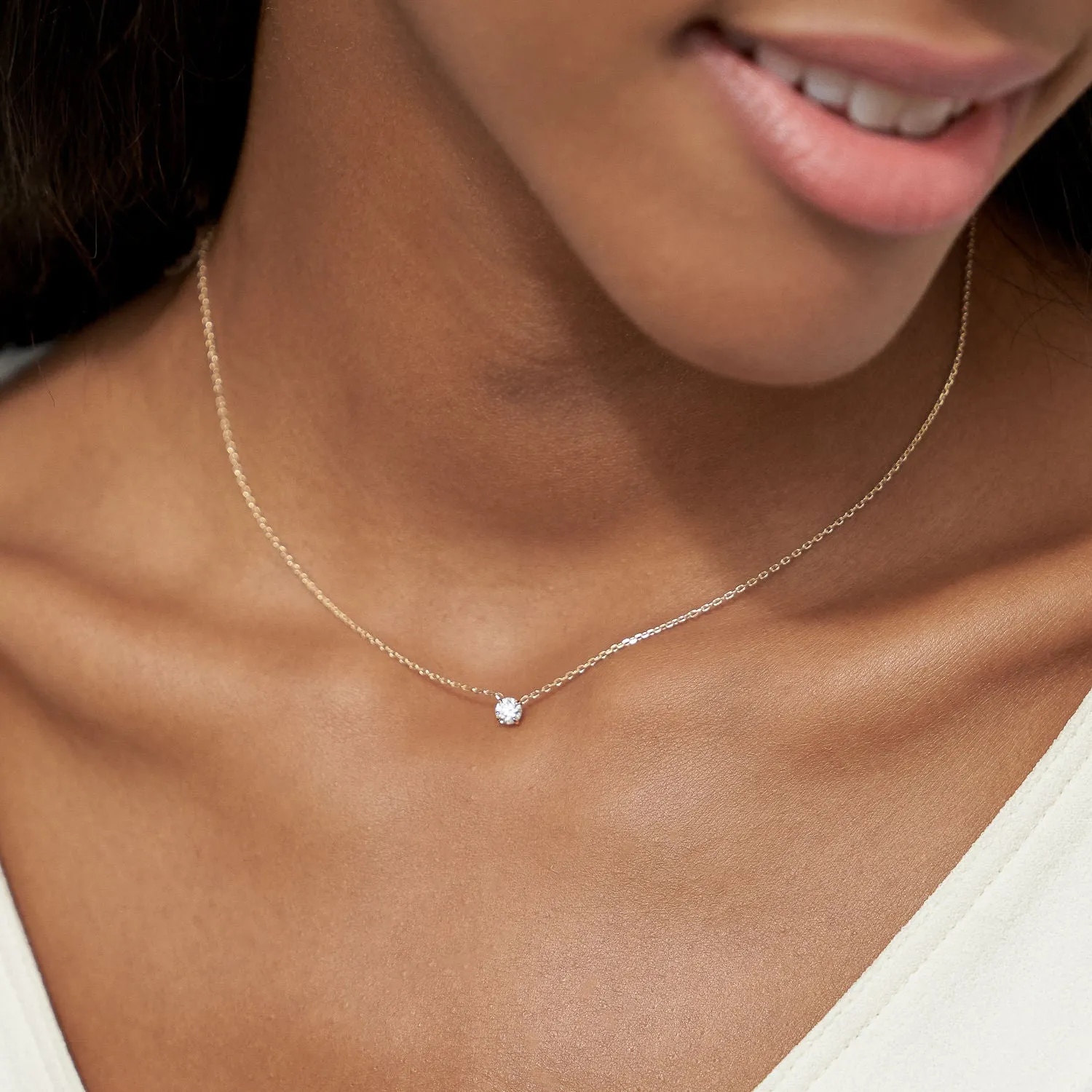 Solitaire Round Brilliant 14K Gold Necklace w. Lab-Grown Diamond