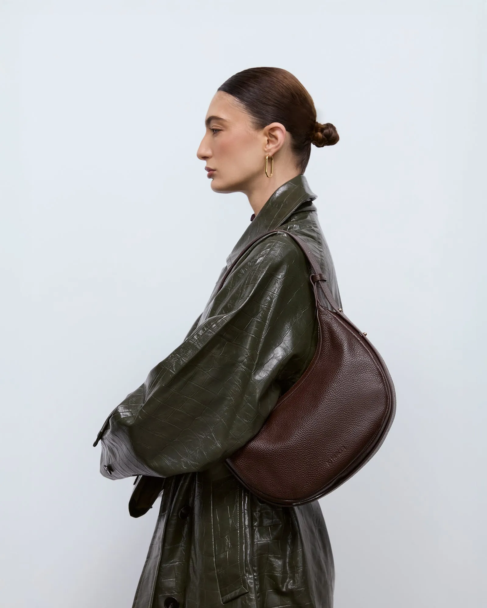TAYA SHOULDER BAG BITTER CHOC LEATHER Jo Mercer