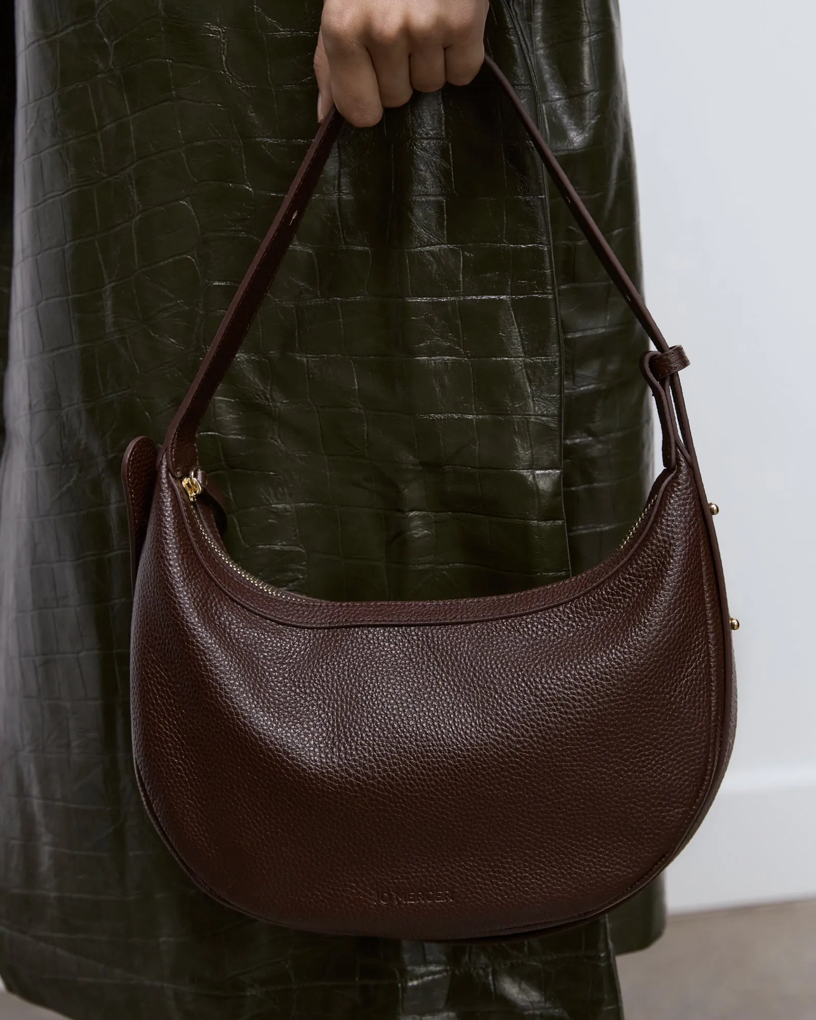 TAYA SHOULDER BAG BITTER CHOC LEATHER Jo Mercer