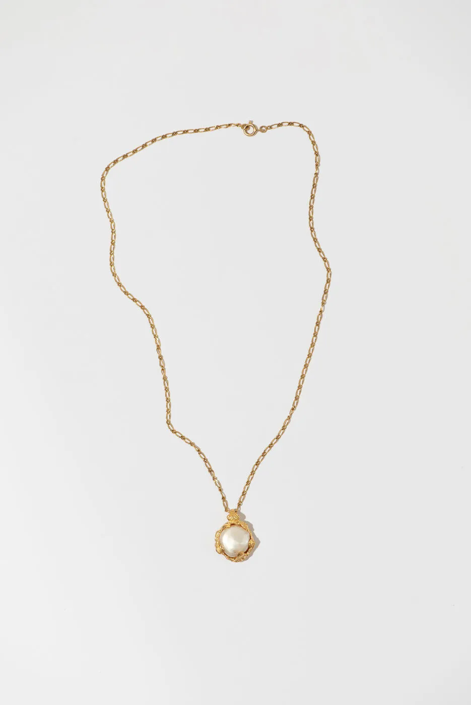 The Halo 18K Gold Plated Pendant w. Pearl