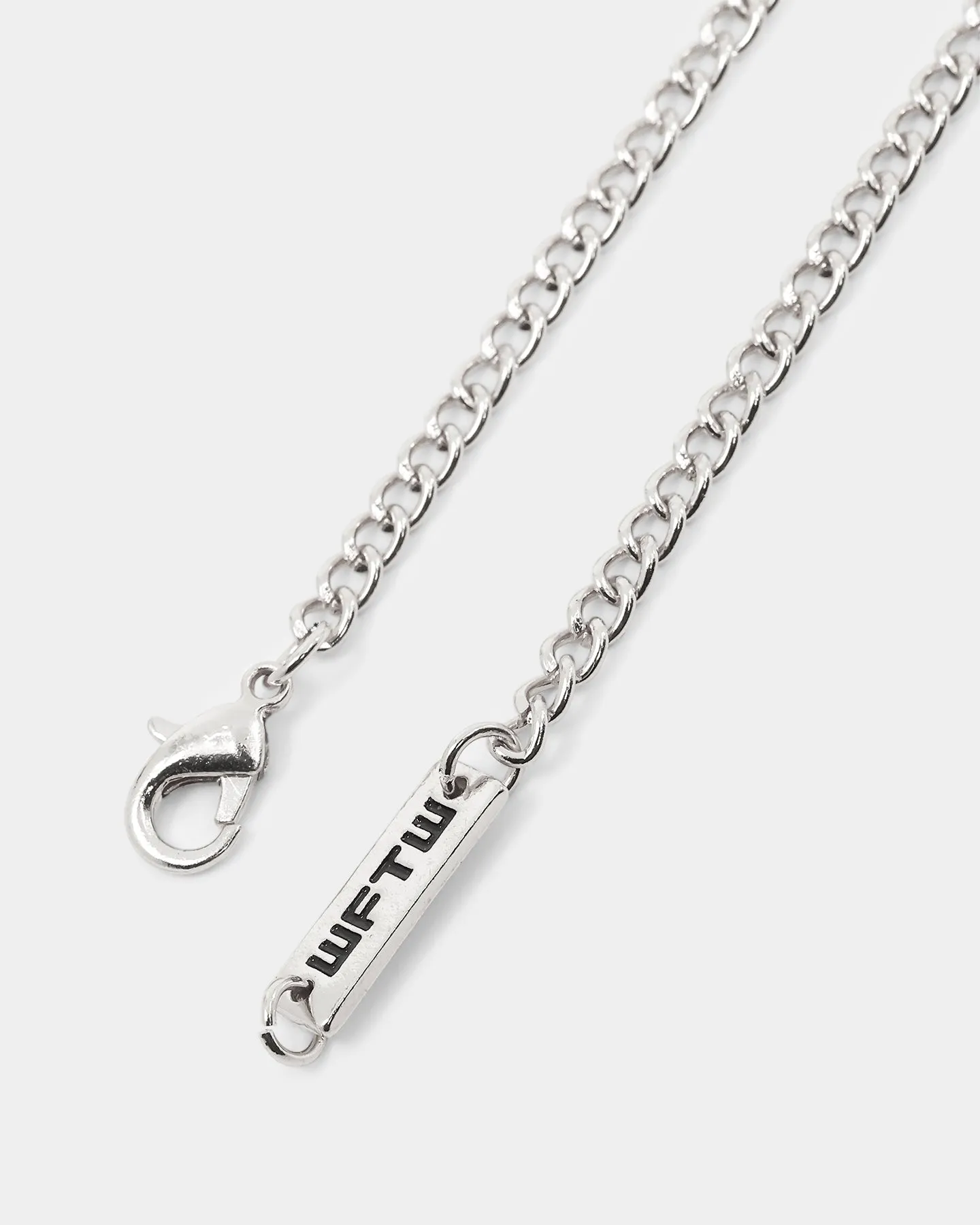 Wild For The Weekend All Hands Necklace Silver