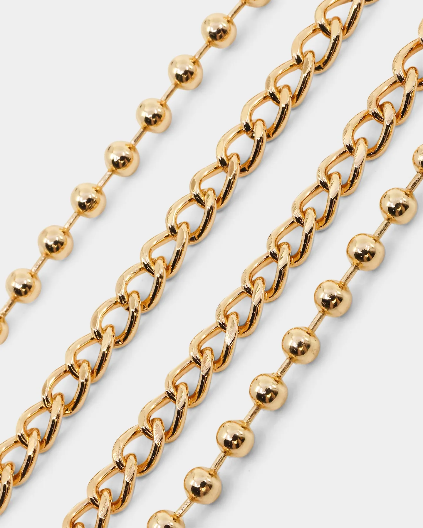 Wild For The Weekend Flower Necklace Gold