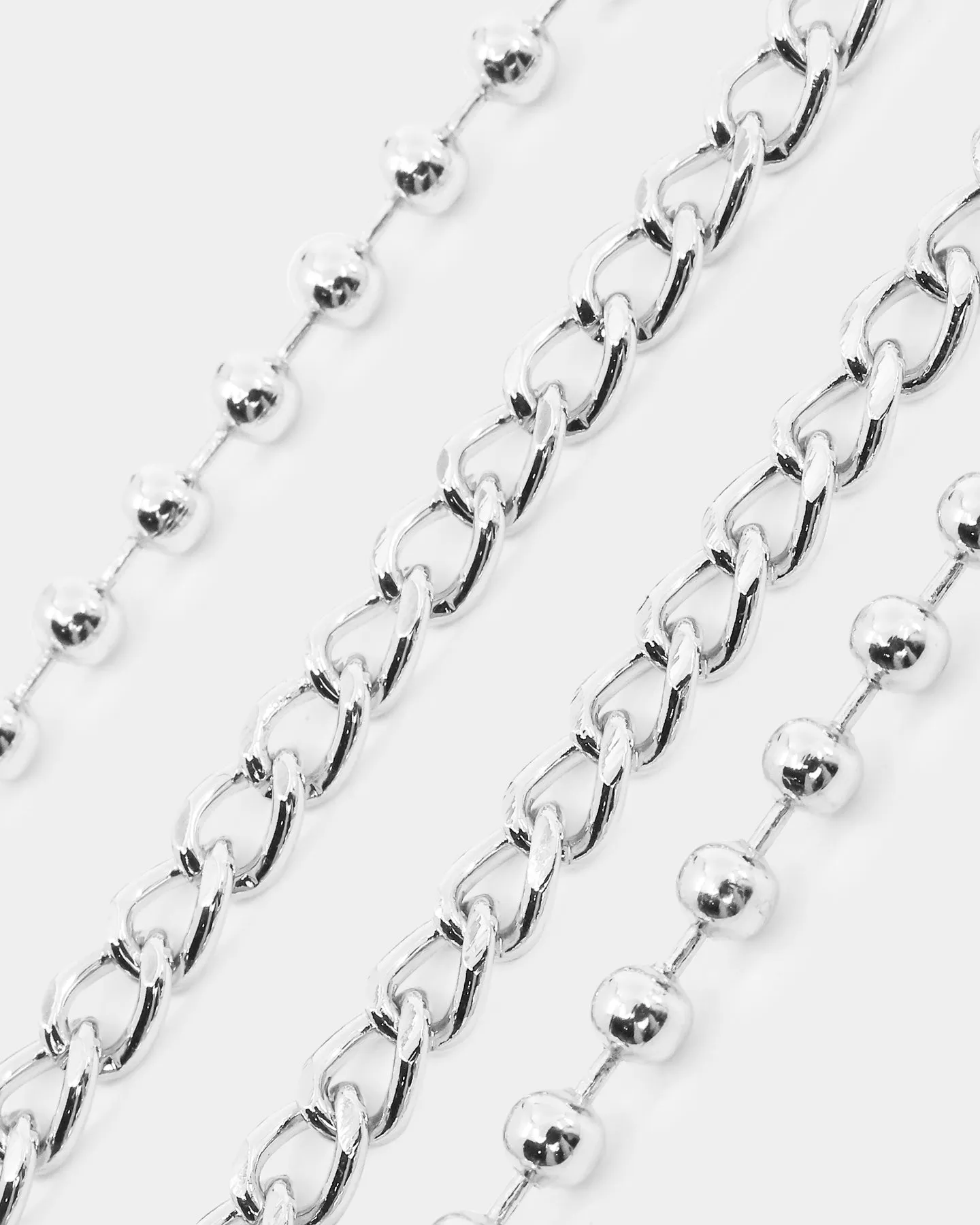 Wild For The Weekend Flower Necklace Silver