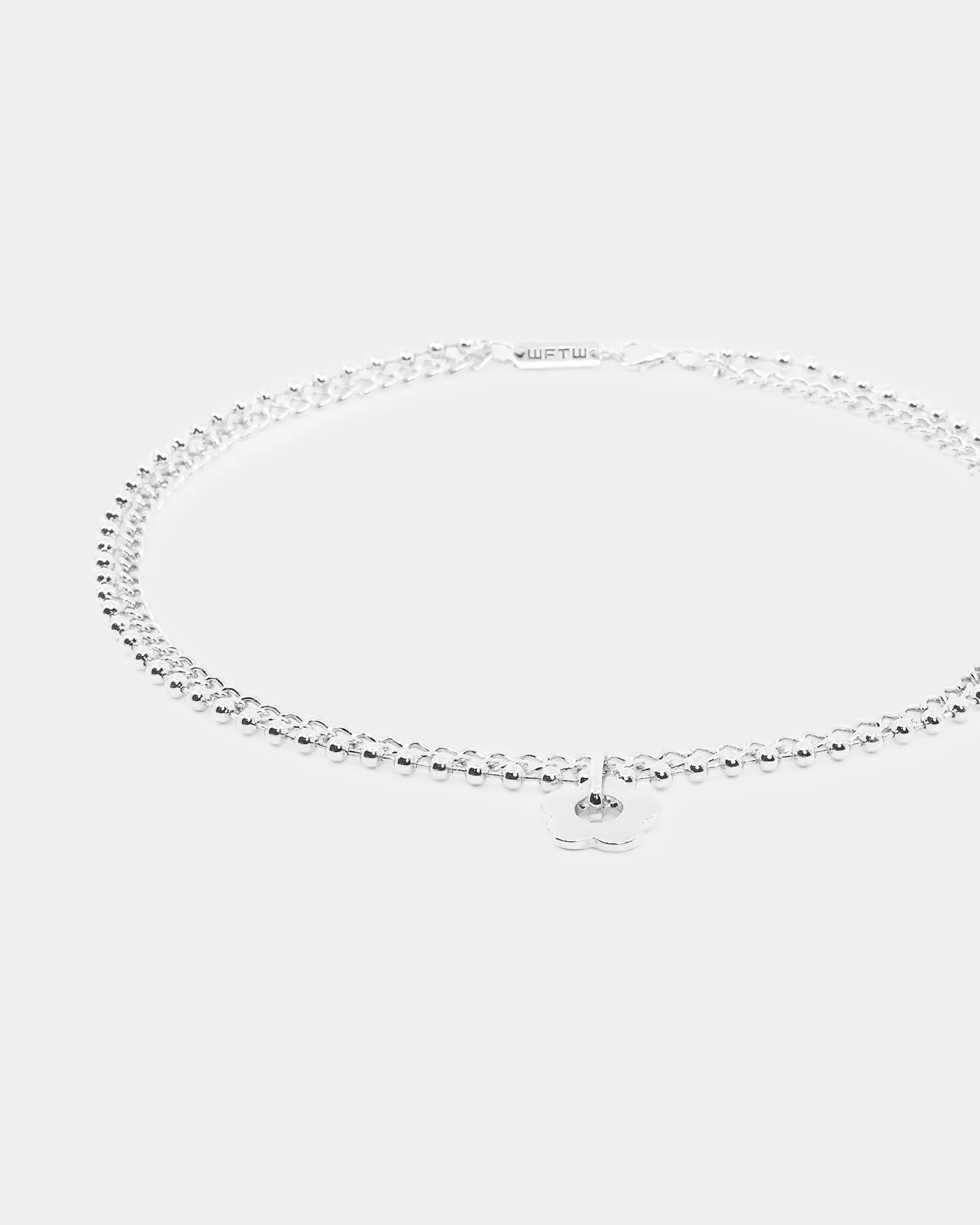 Wild For The Weekend Flower Necklace Silver