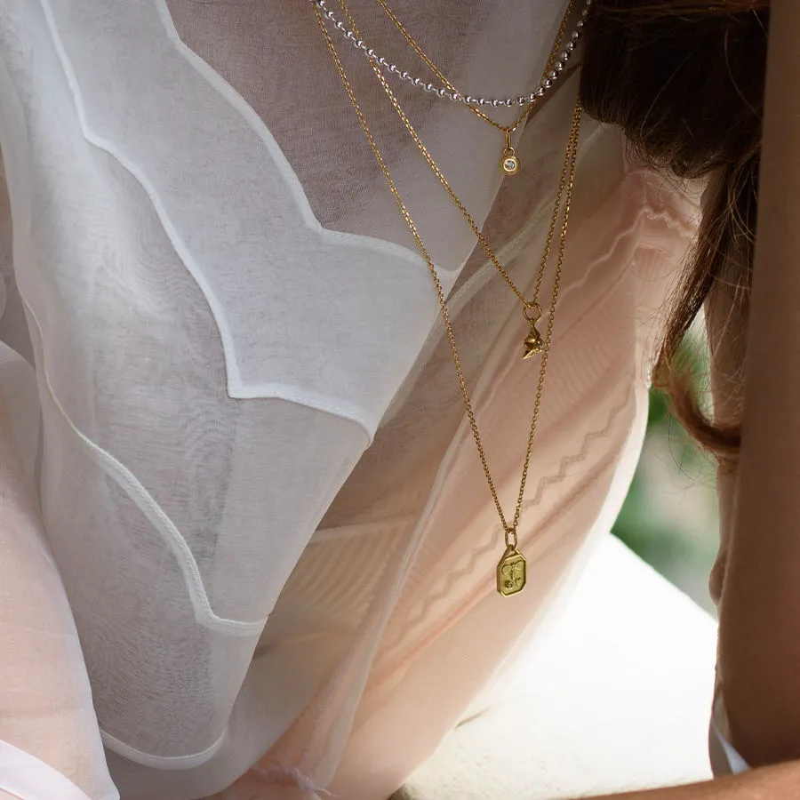 World Gold Day Bee 18k Gold Necklace w. Diamond
